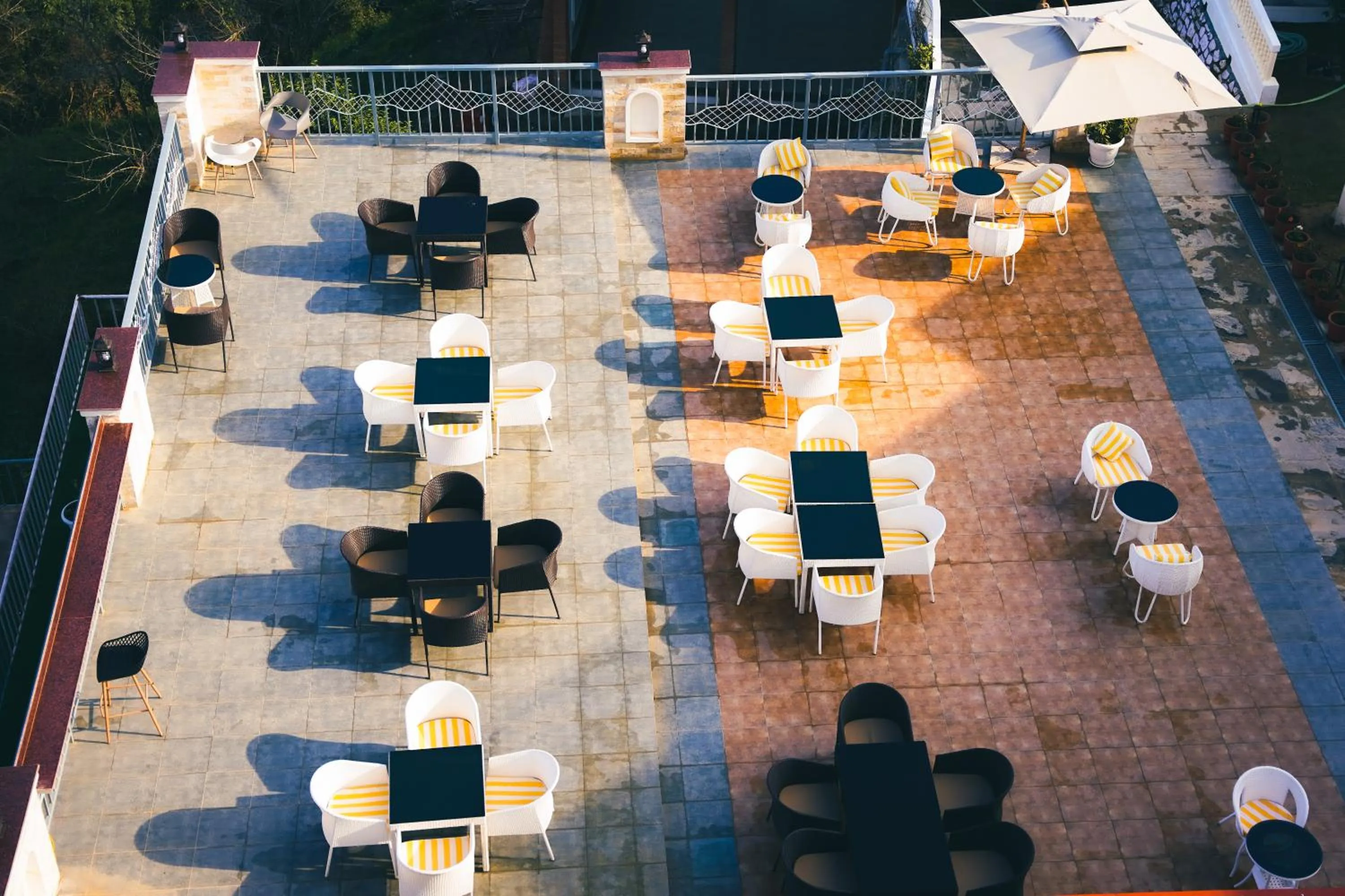 Restaurant/places to eat in Mountain Vista Retreat - Nagarkot