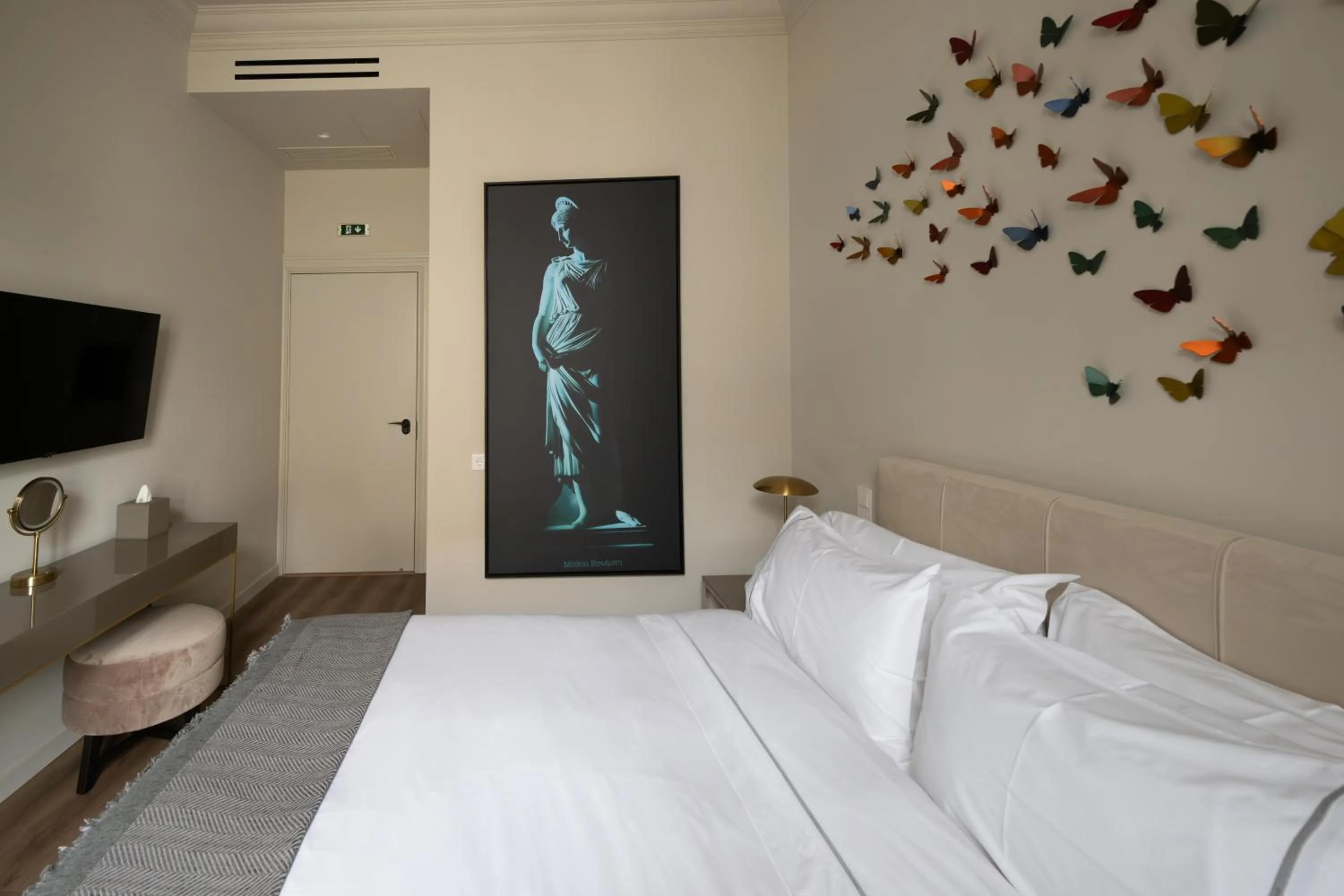 Bedroom, Bed in Nine Athens Hotel