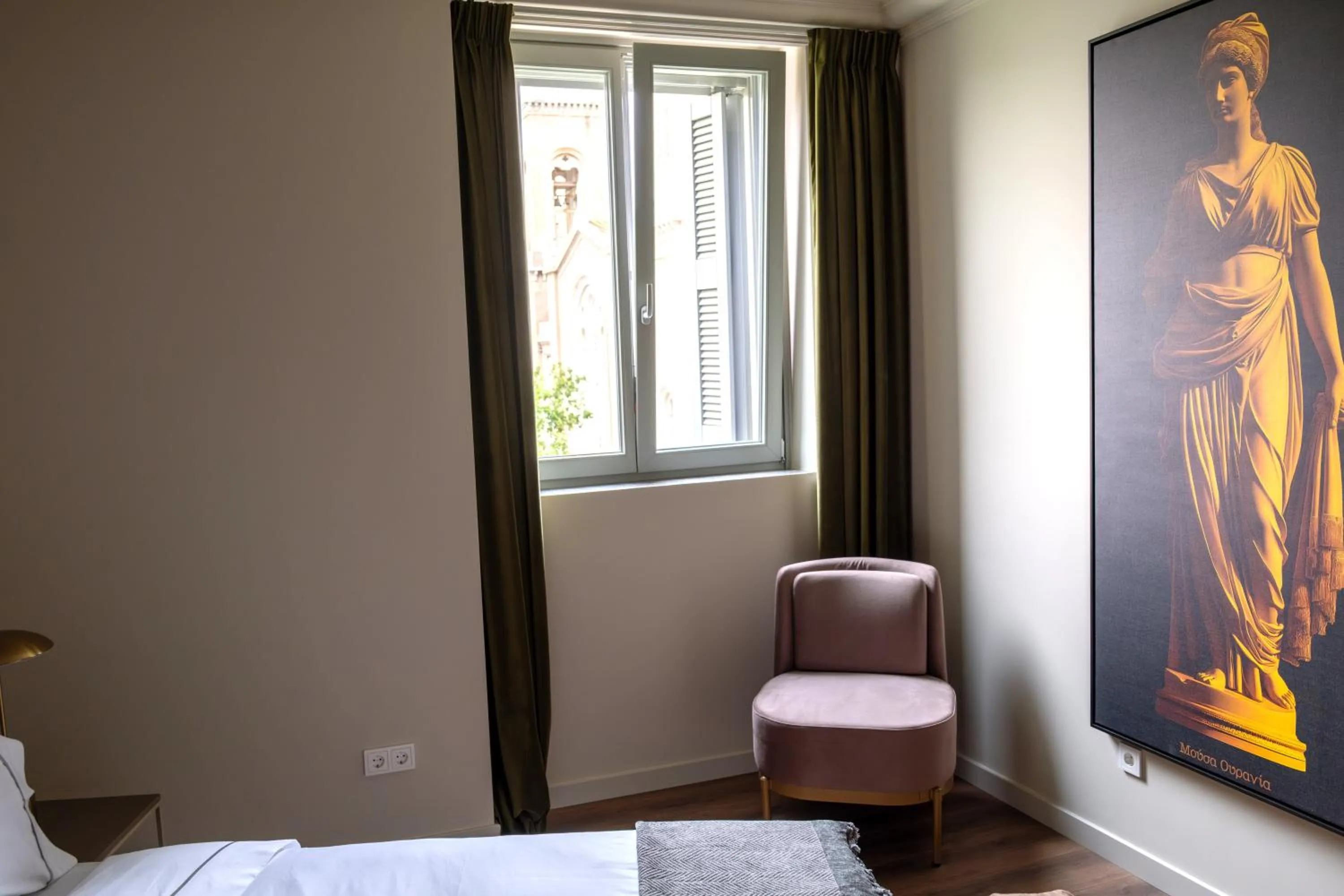 Bedroom, Bed in Nine Athens Hotel