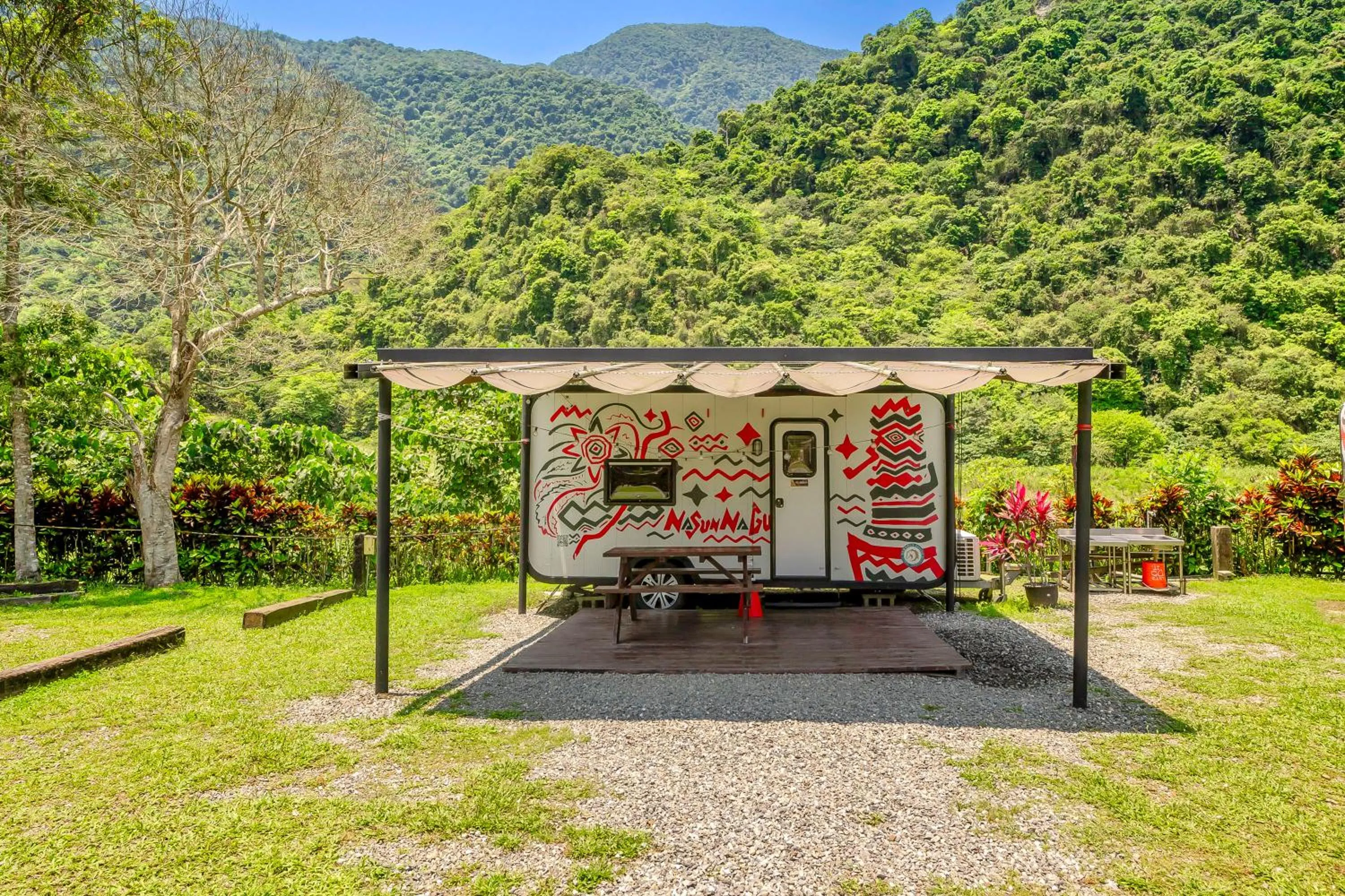 Property building in Na Sun Na Gu