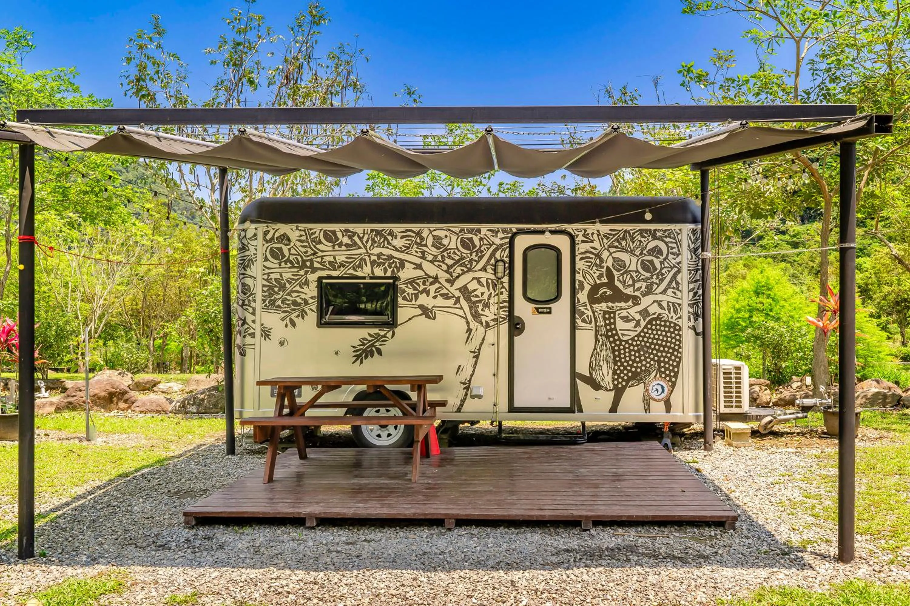 Property building in Na Sun Na Gu