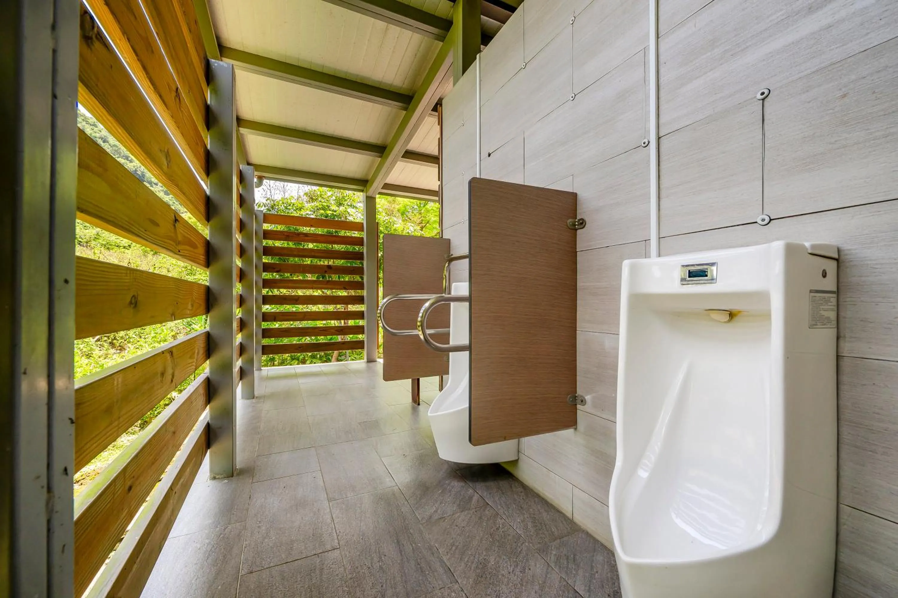 Toilet in Na Sun Na Gu