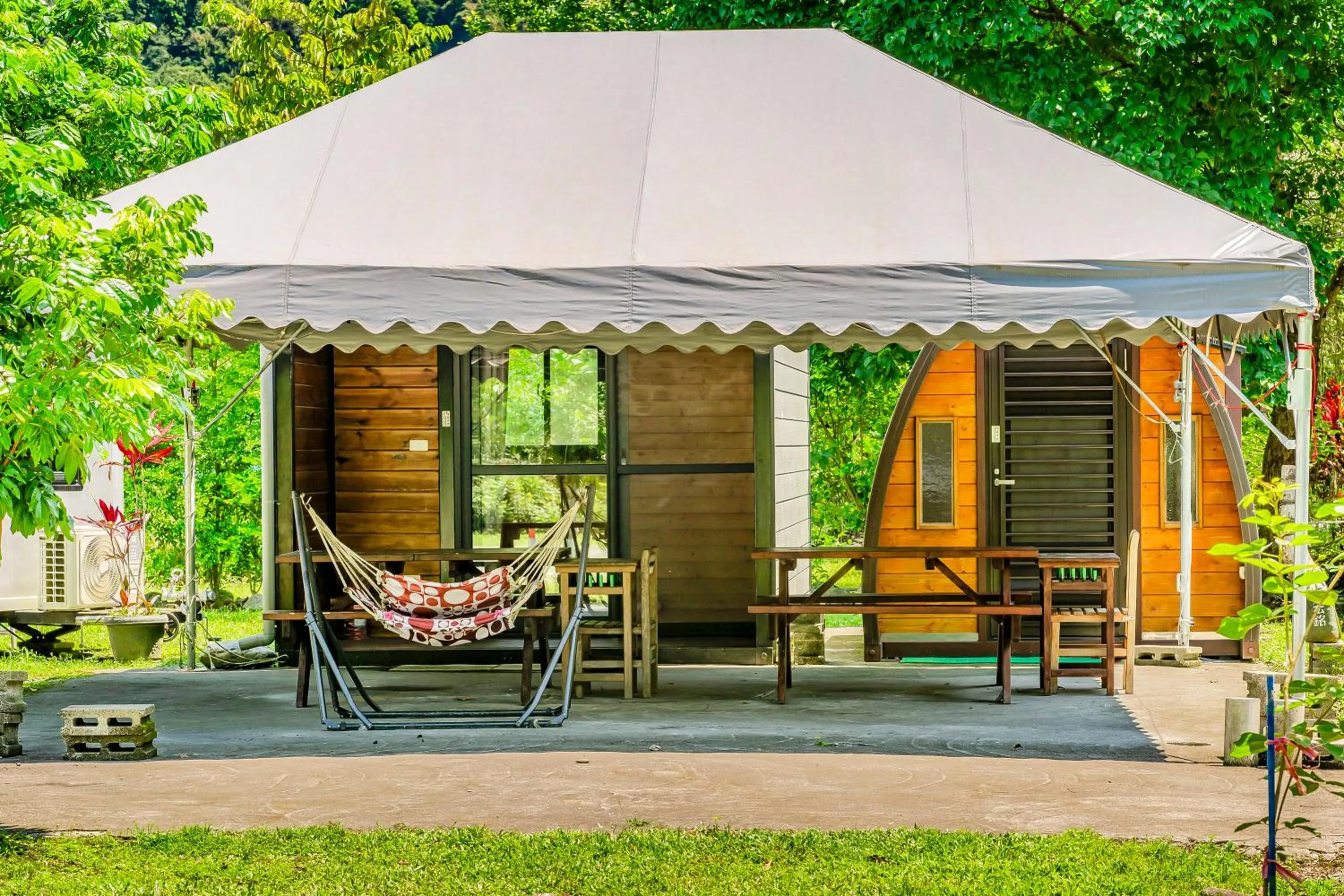 Property building in Na Sun Na Gu