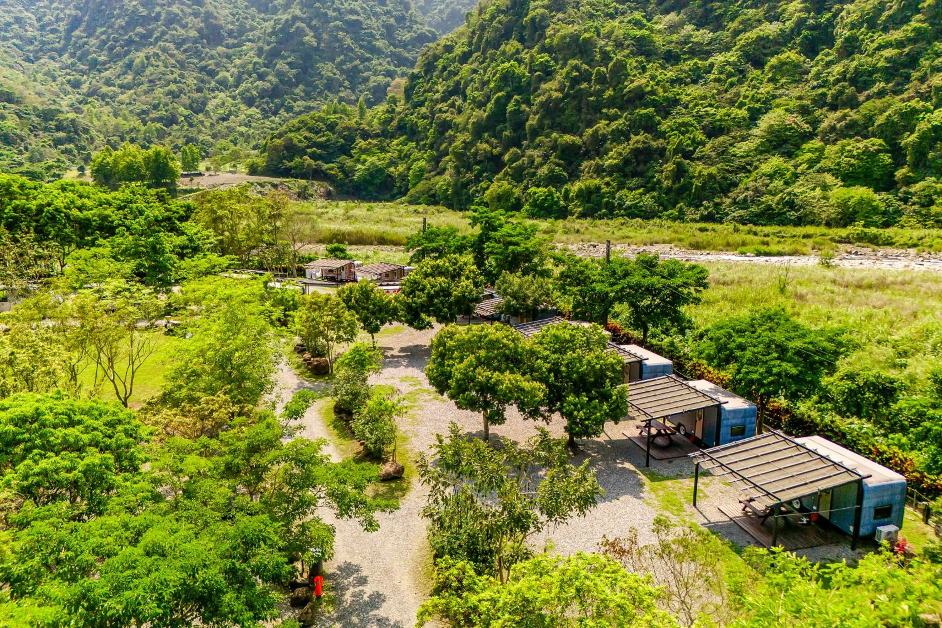 Neighbourhood in Na Sun Na Gu