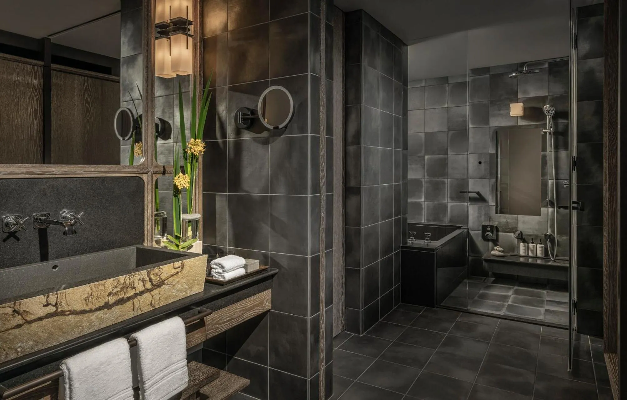 Bathroom in Four Seasons Hotel Osaka