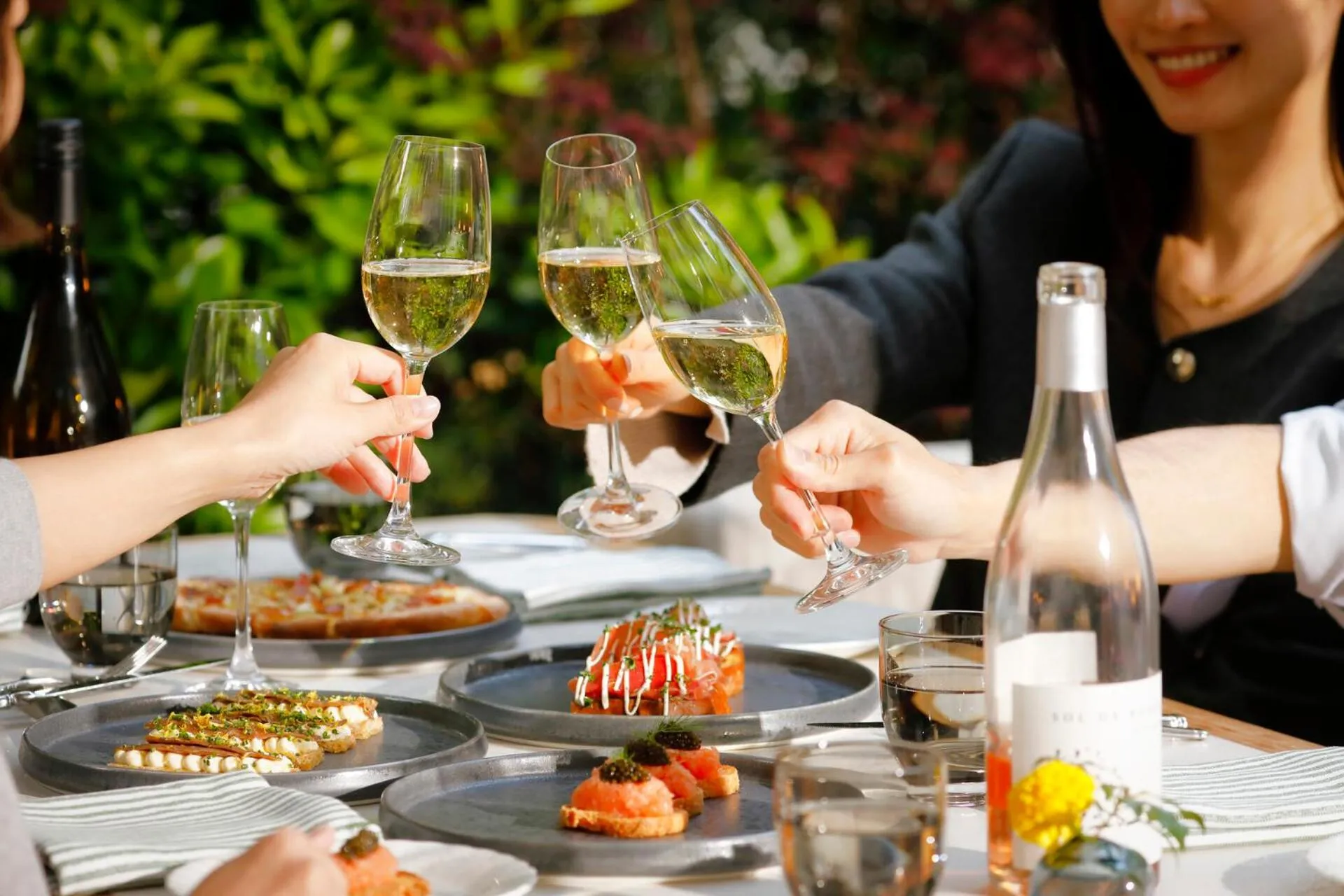 Restaurant/places to eat in Four Seasons Hotel Osaka