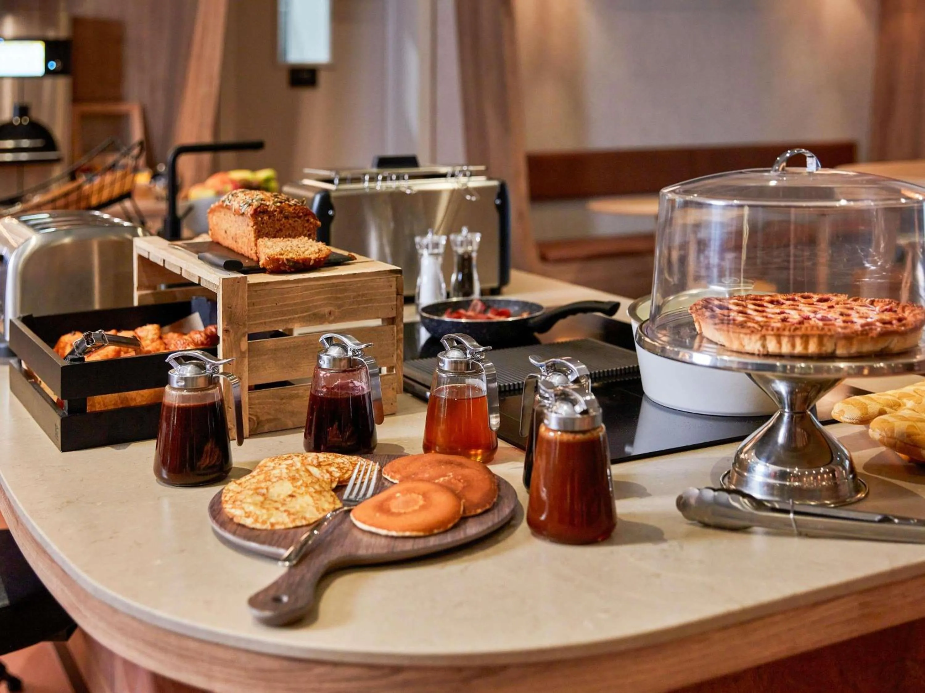 Breakfast in Aparthotel Adagio Abidjan Marcory
