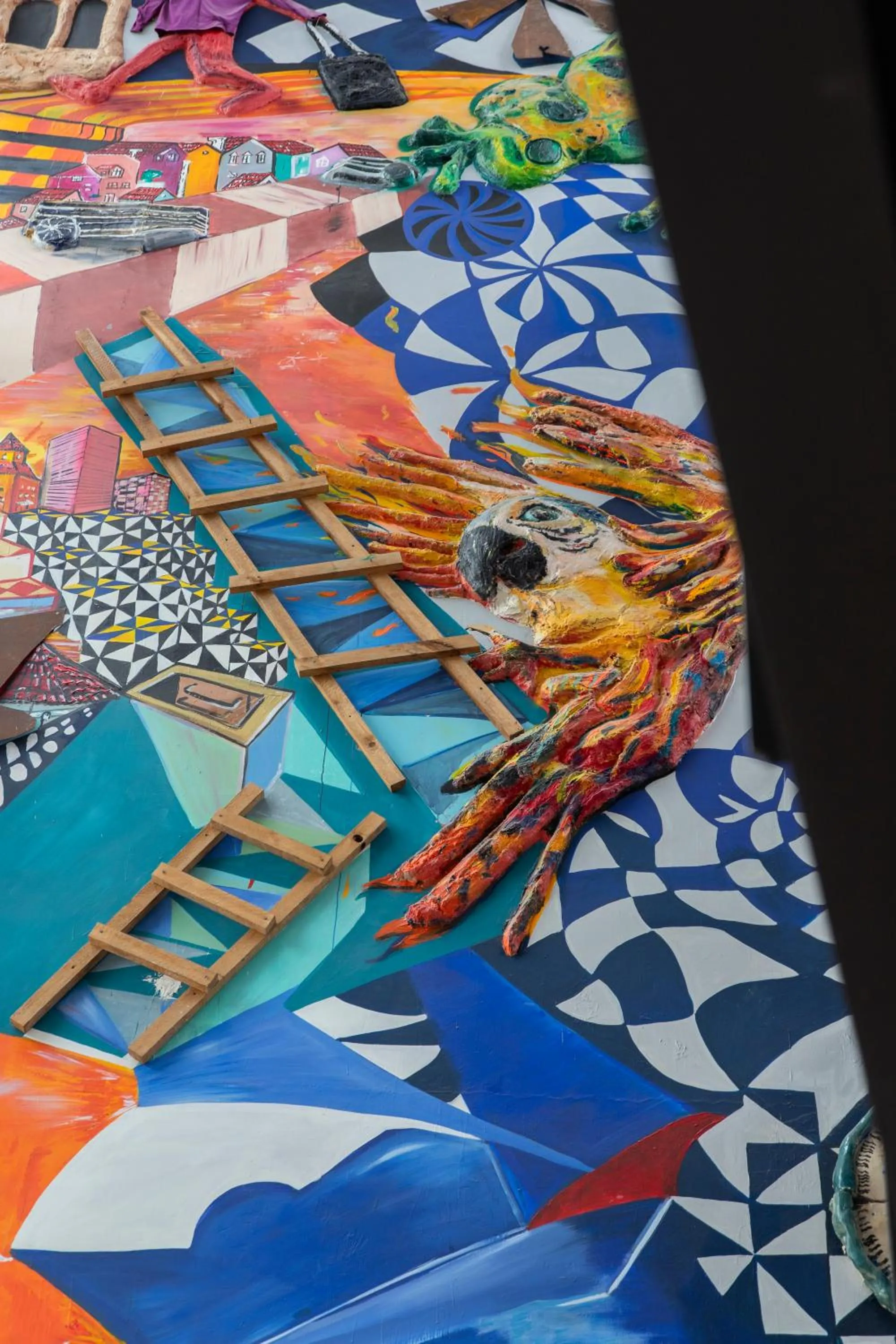 Decorative detail in ibis Styles Lisboa Aeroporto