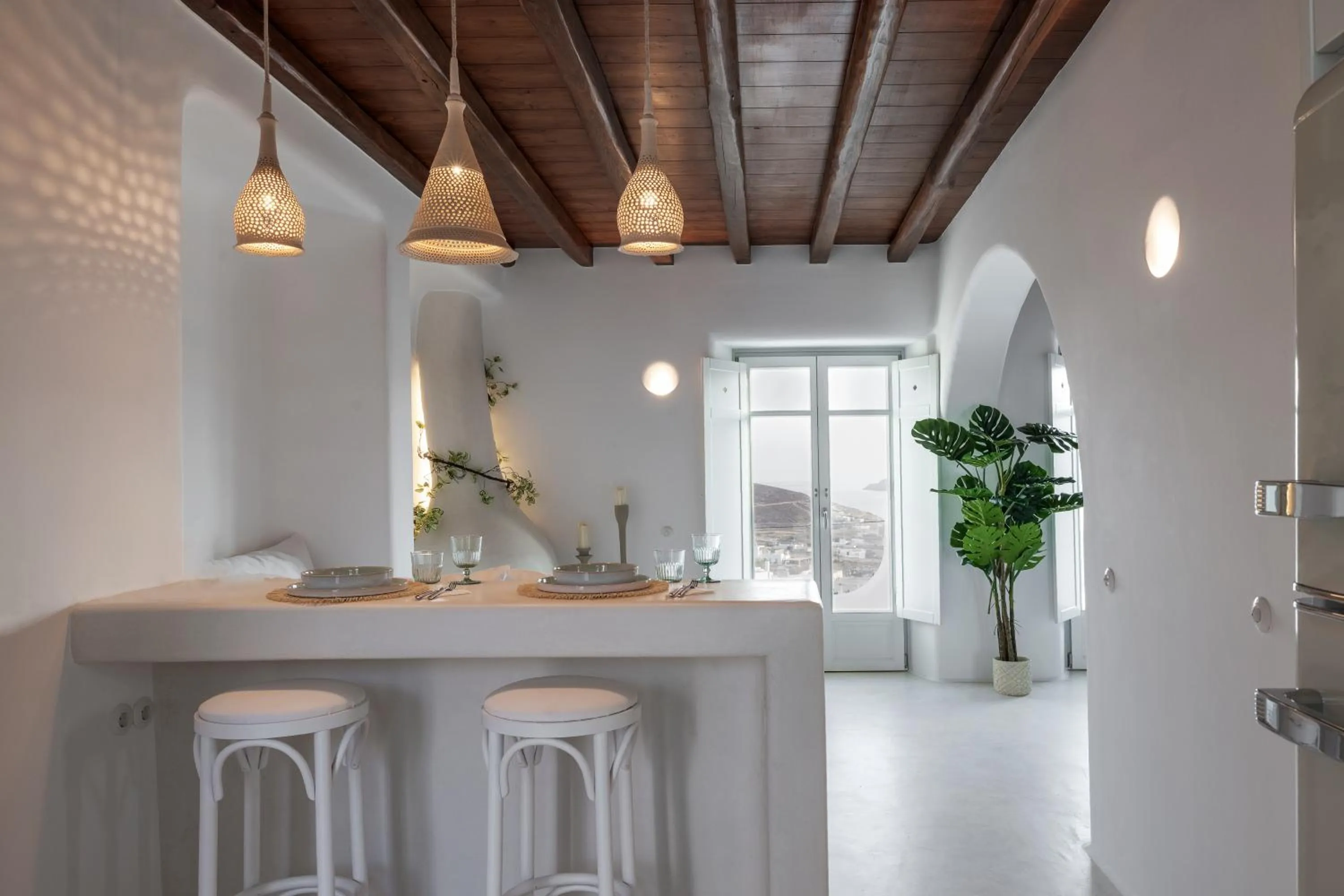 Dining area in Ortygia Suites