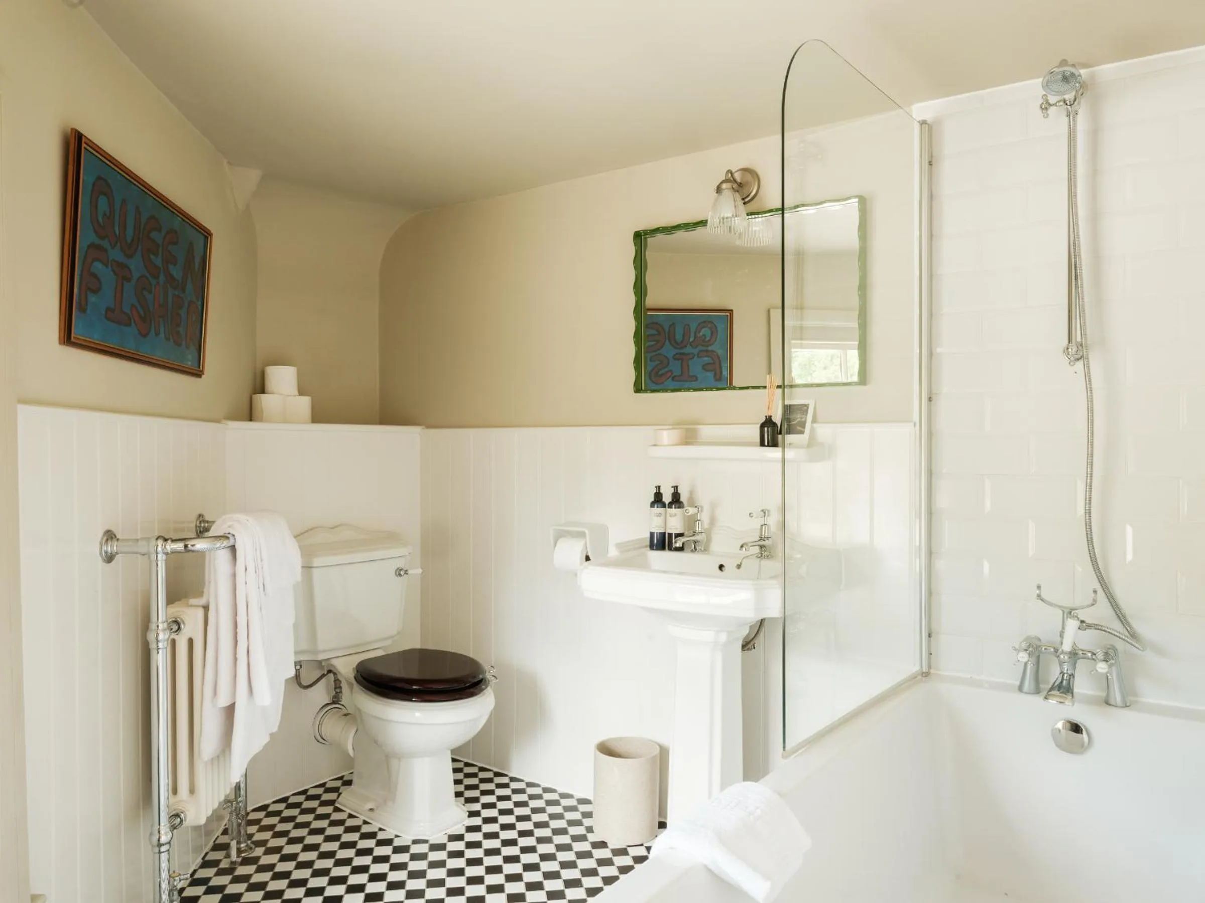 Bathroom in The Fleur de Lys