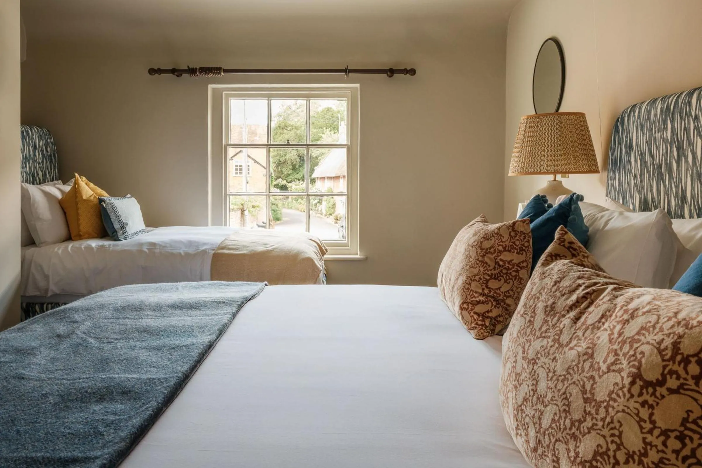 Bedroom, Bed in The Fleur de Lys