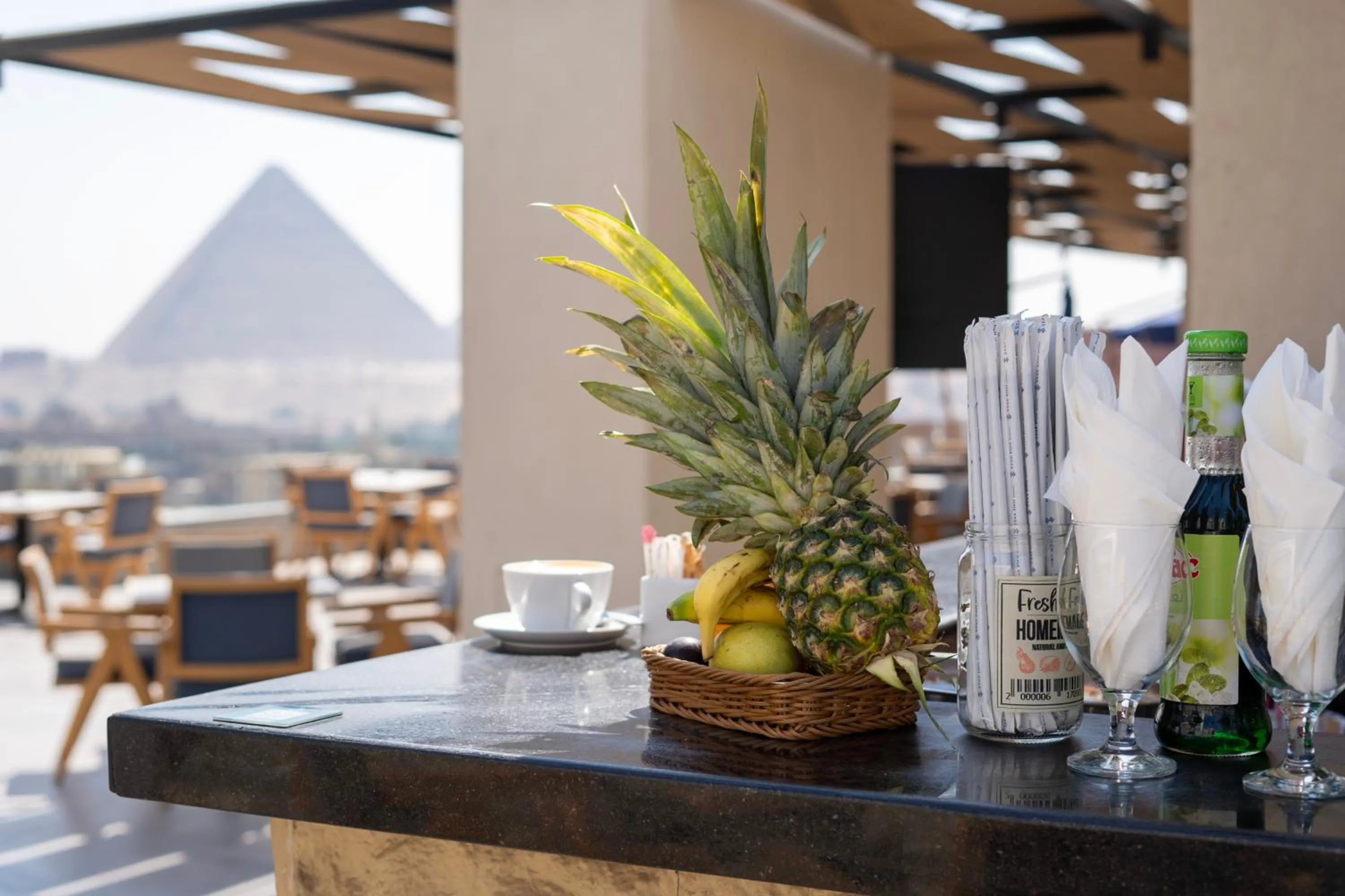 Restaurant/places to eat in Stay Inn Pyramids Hotel