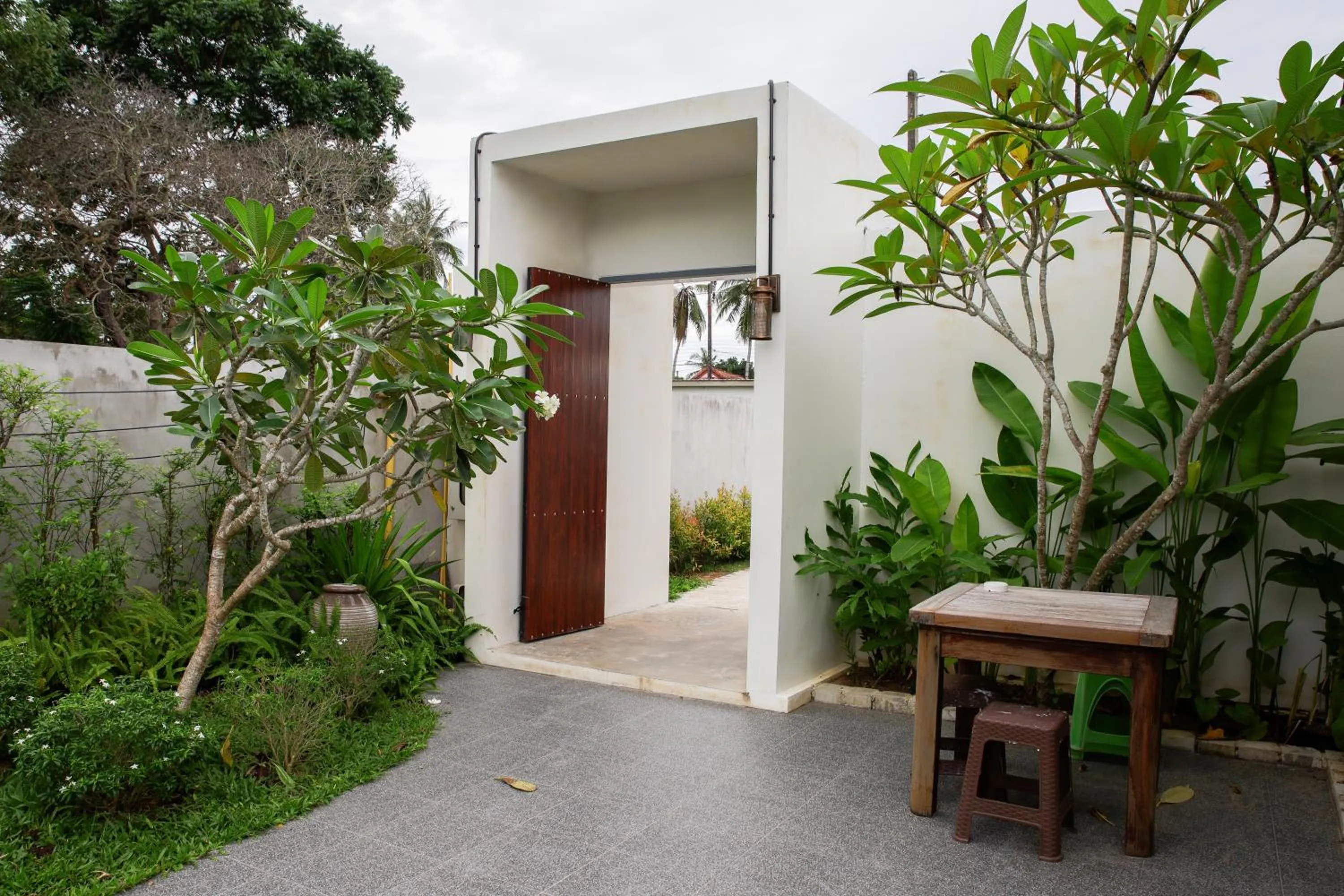 Facade/entrance in Rapina House