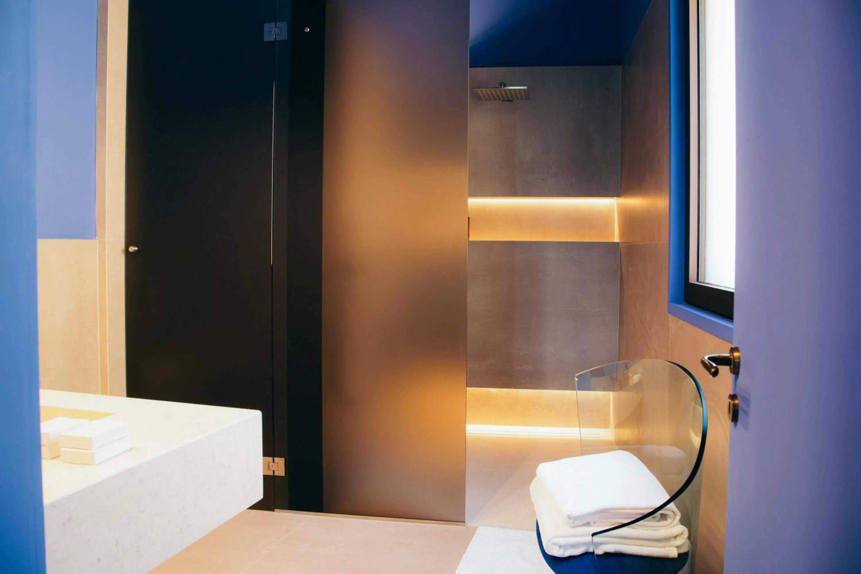 Bathroom in Fiermonte Museum by La Fiermontina