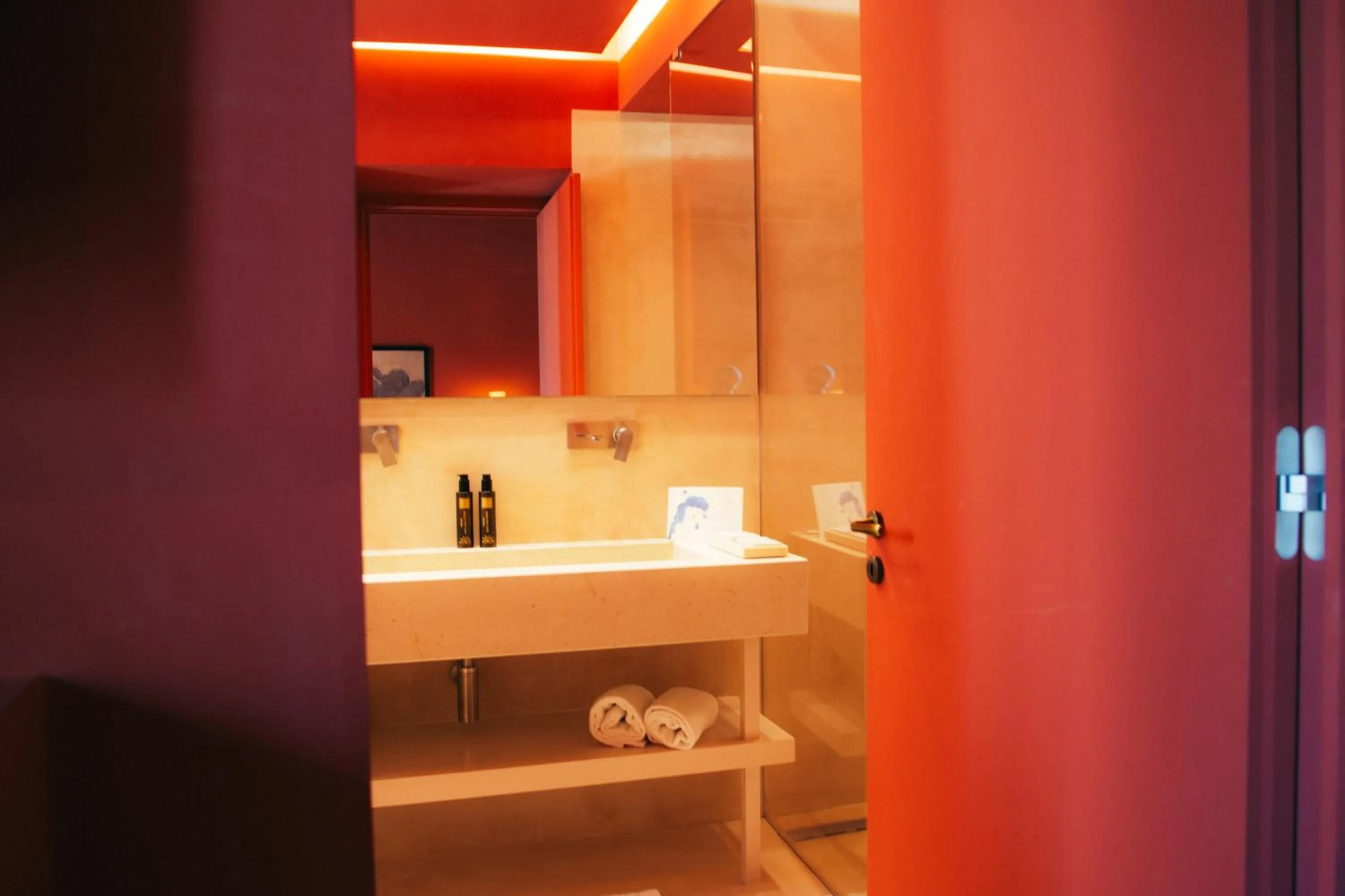 Bathroom in Fiermonte Museum by La Fiermontina