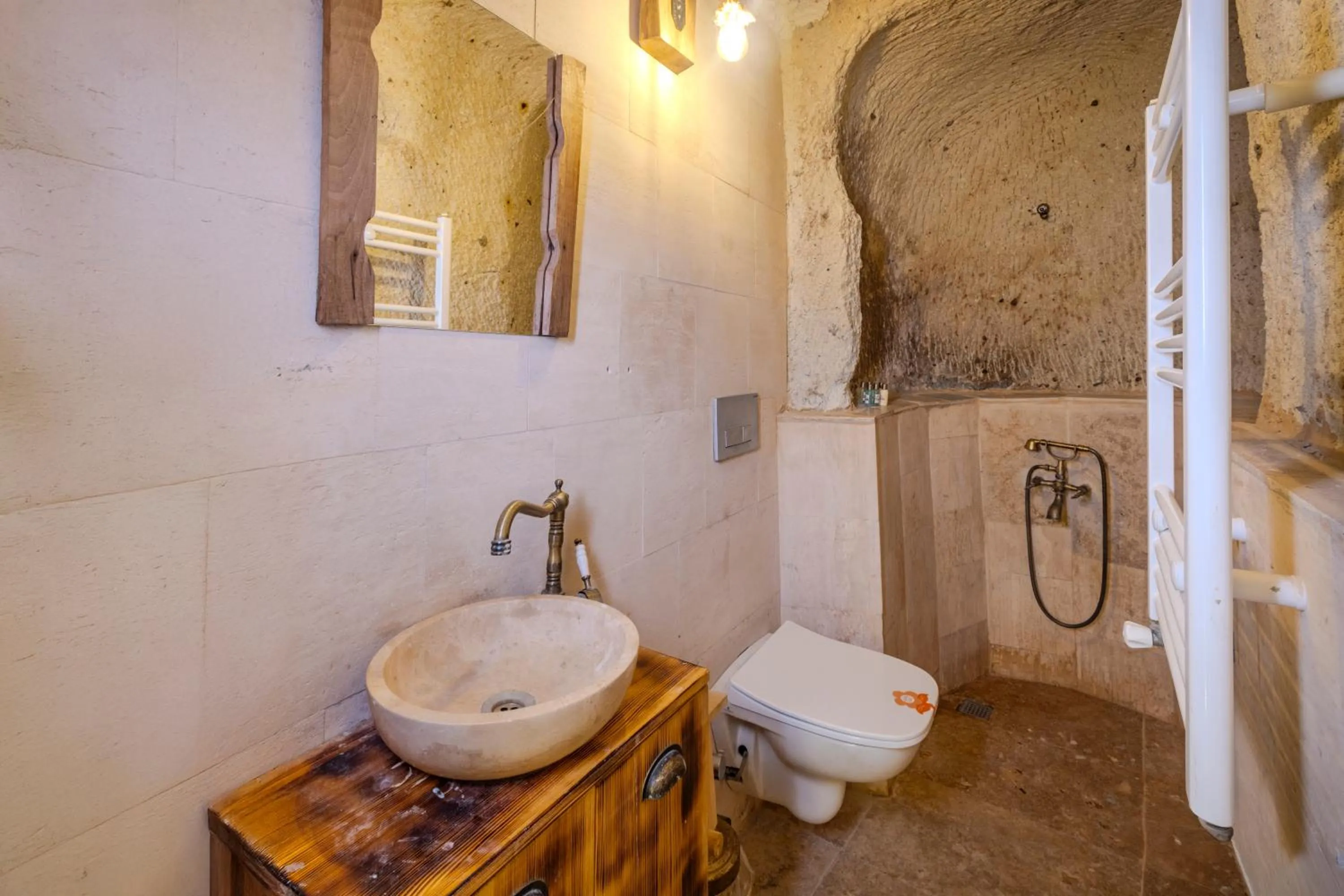 Lubberona Cave Cappadocia