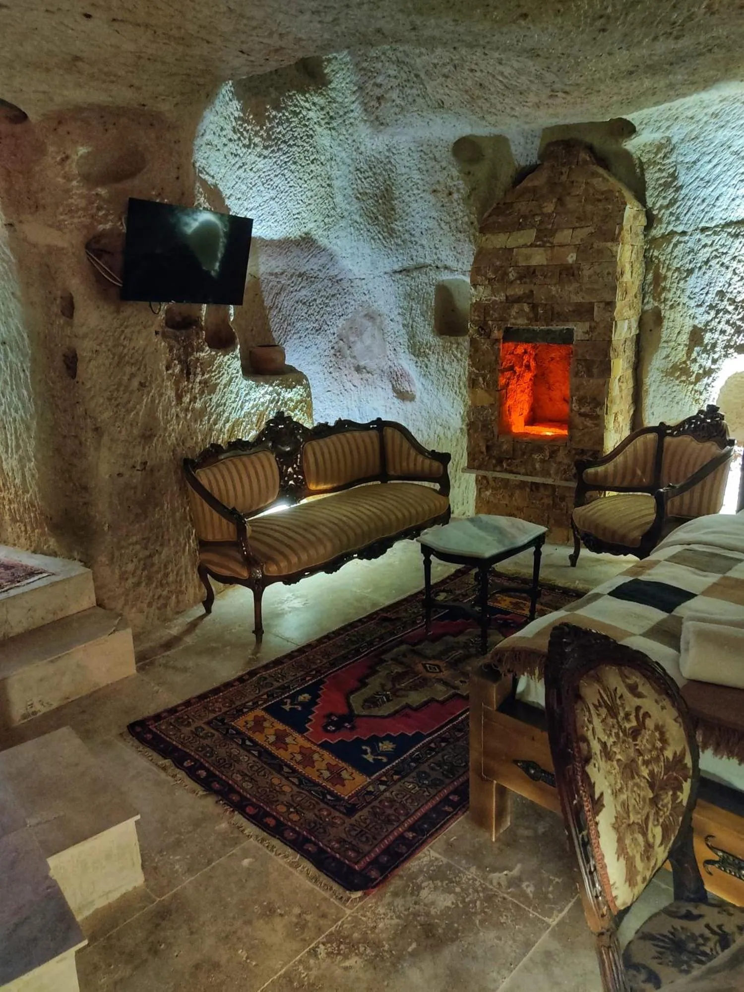 Lubberona Cave Cappadocia