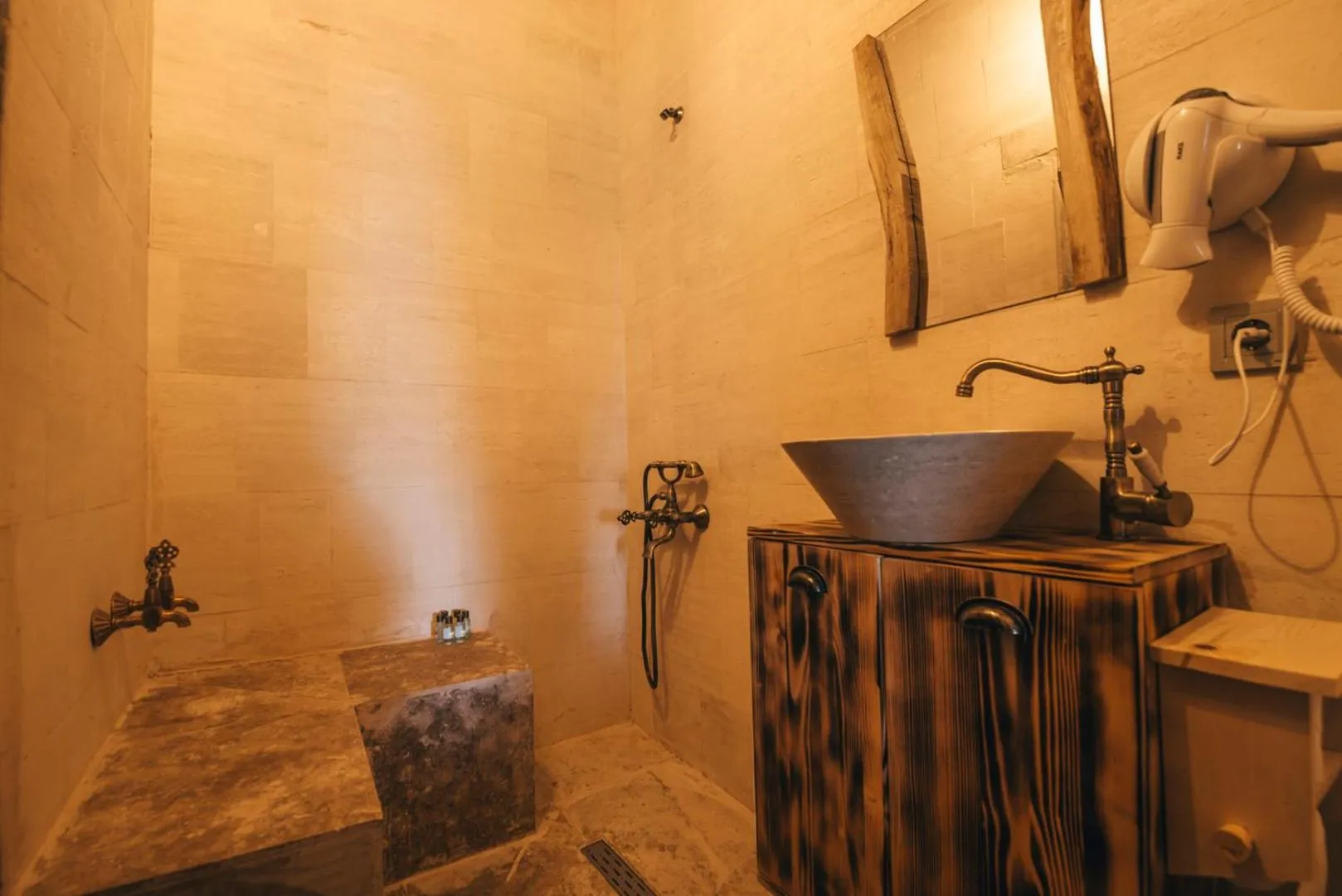 Lubberona Cave Cappadocia