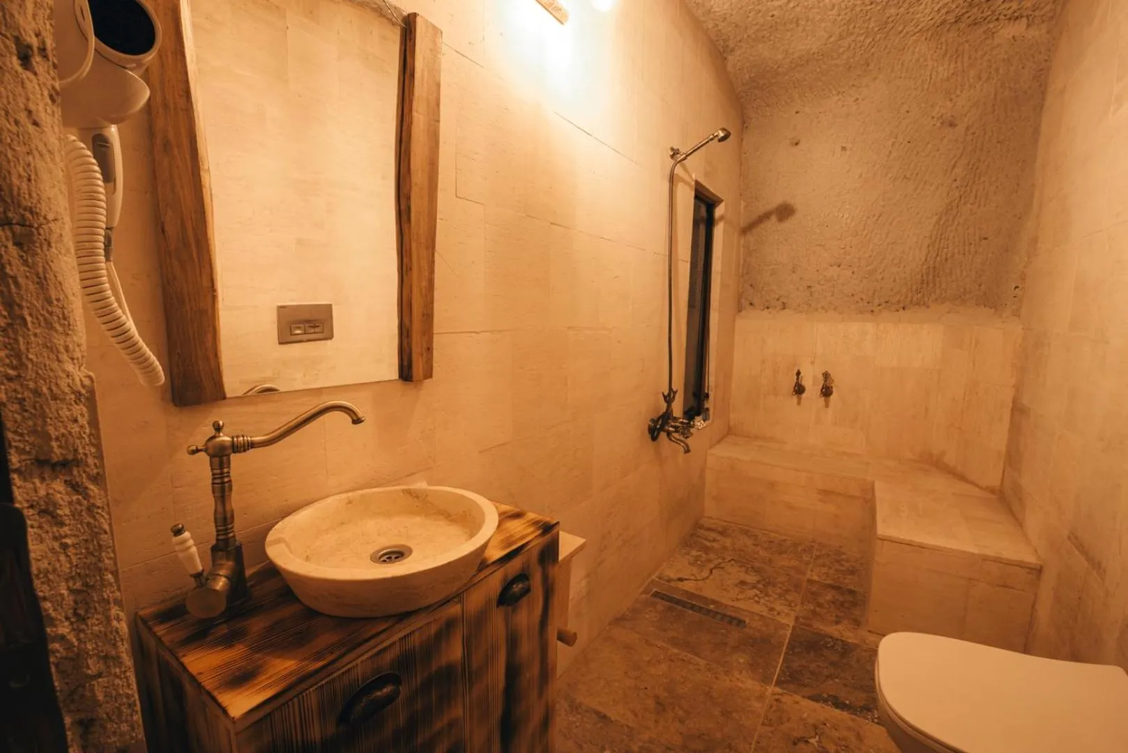 Lubberona Cave Cappadocia