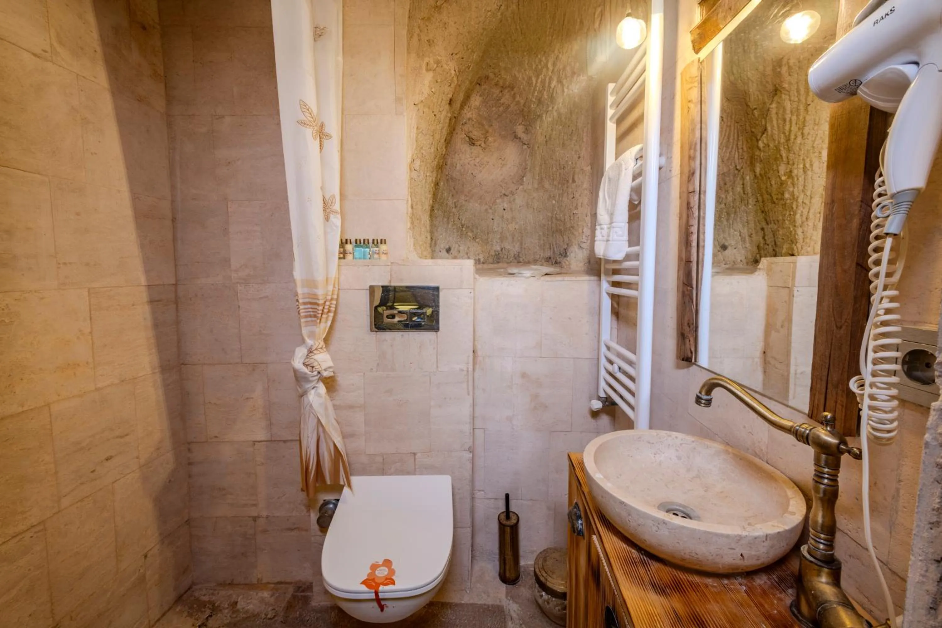 Lubberona Cave Cappadocia