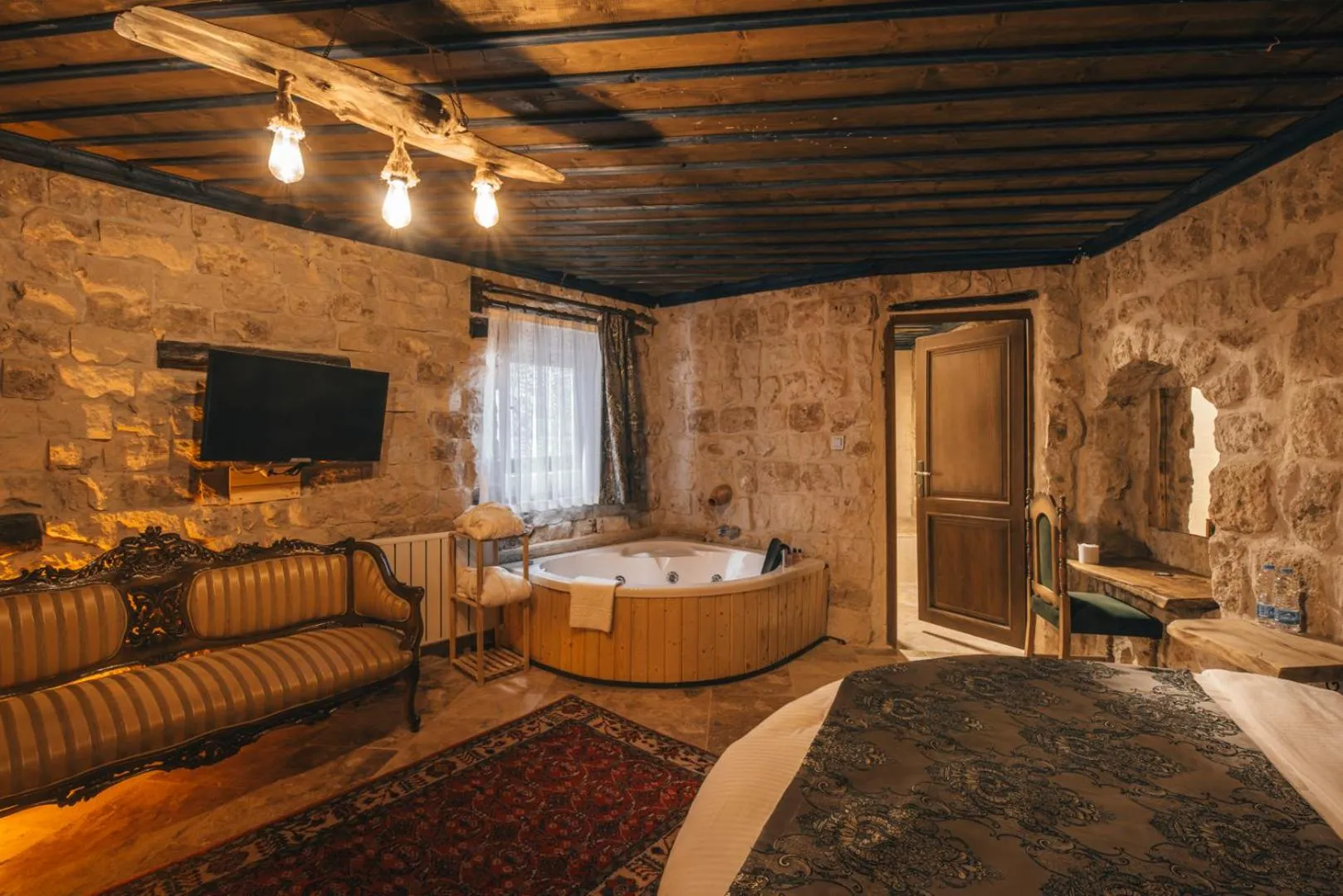 Lubberona Cave Cappadocia