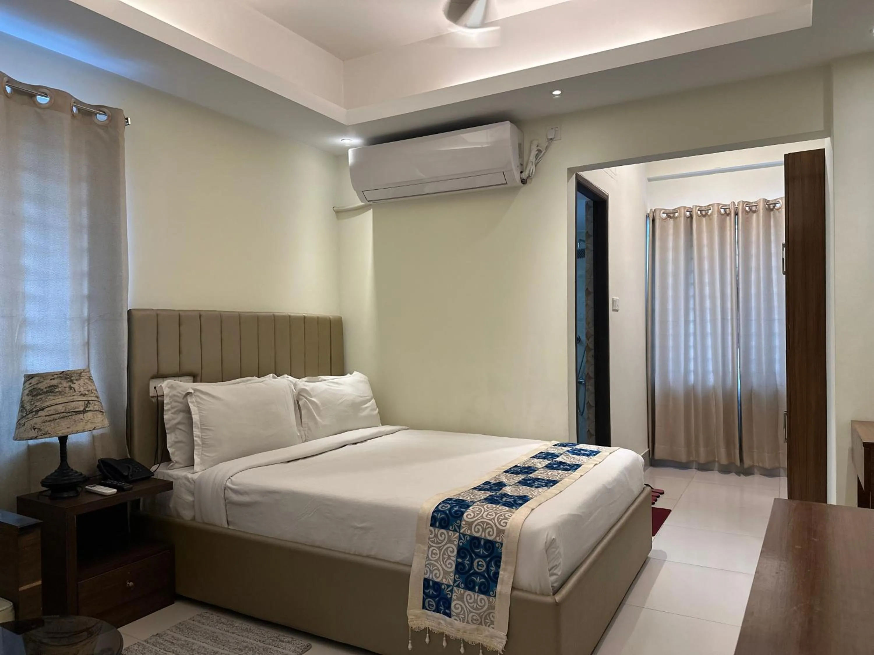 Deluxe Suite in Hotel The Grand Hyatt Dhaka