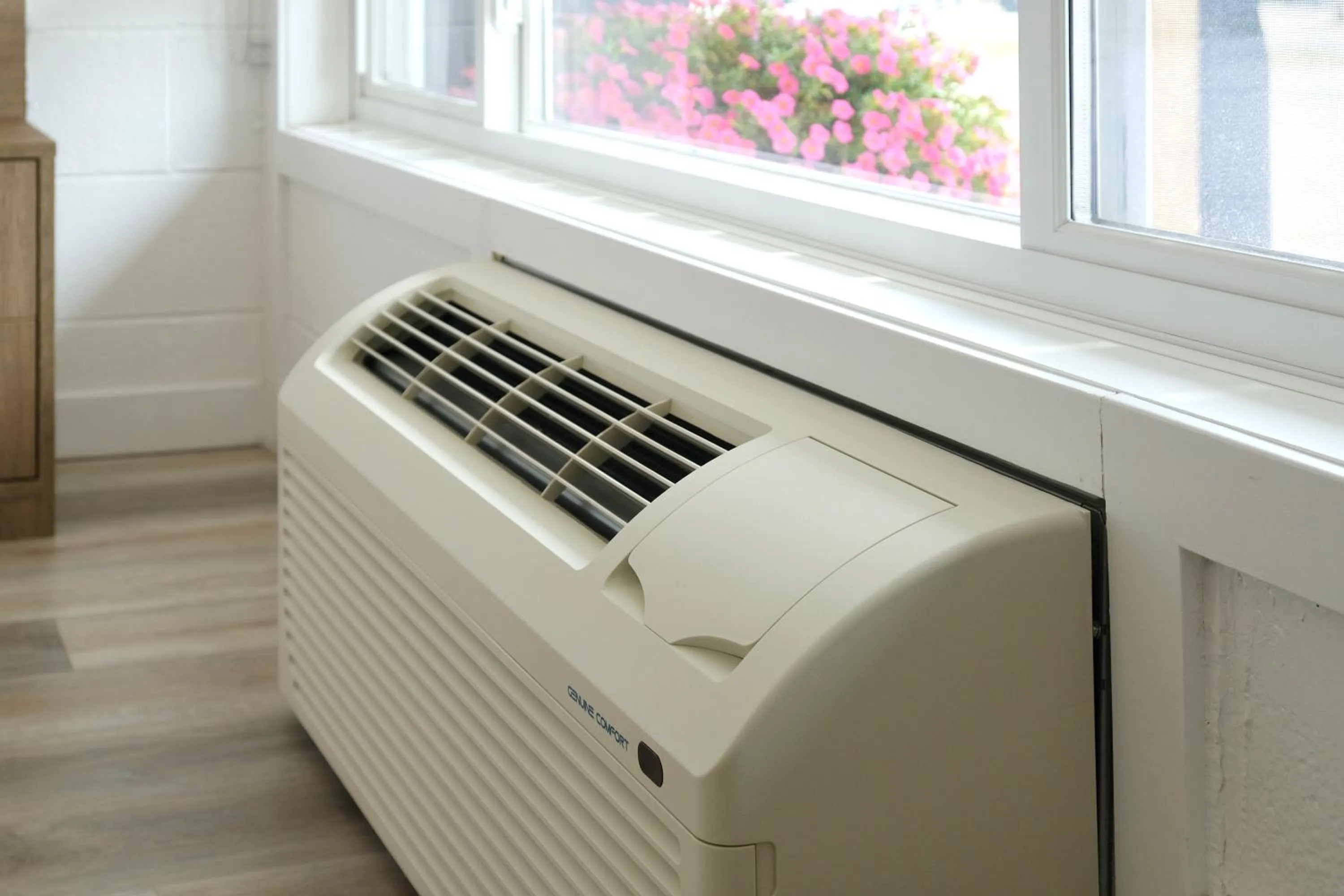 air conditioner in Stay Inn Muskoka