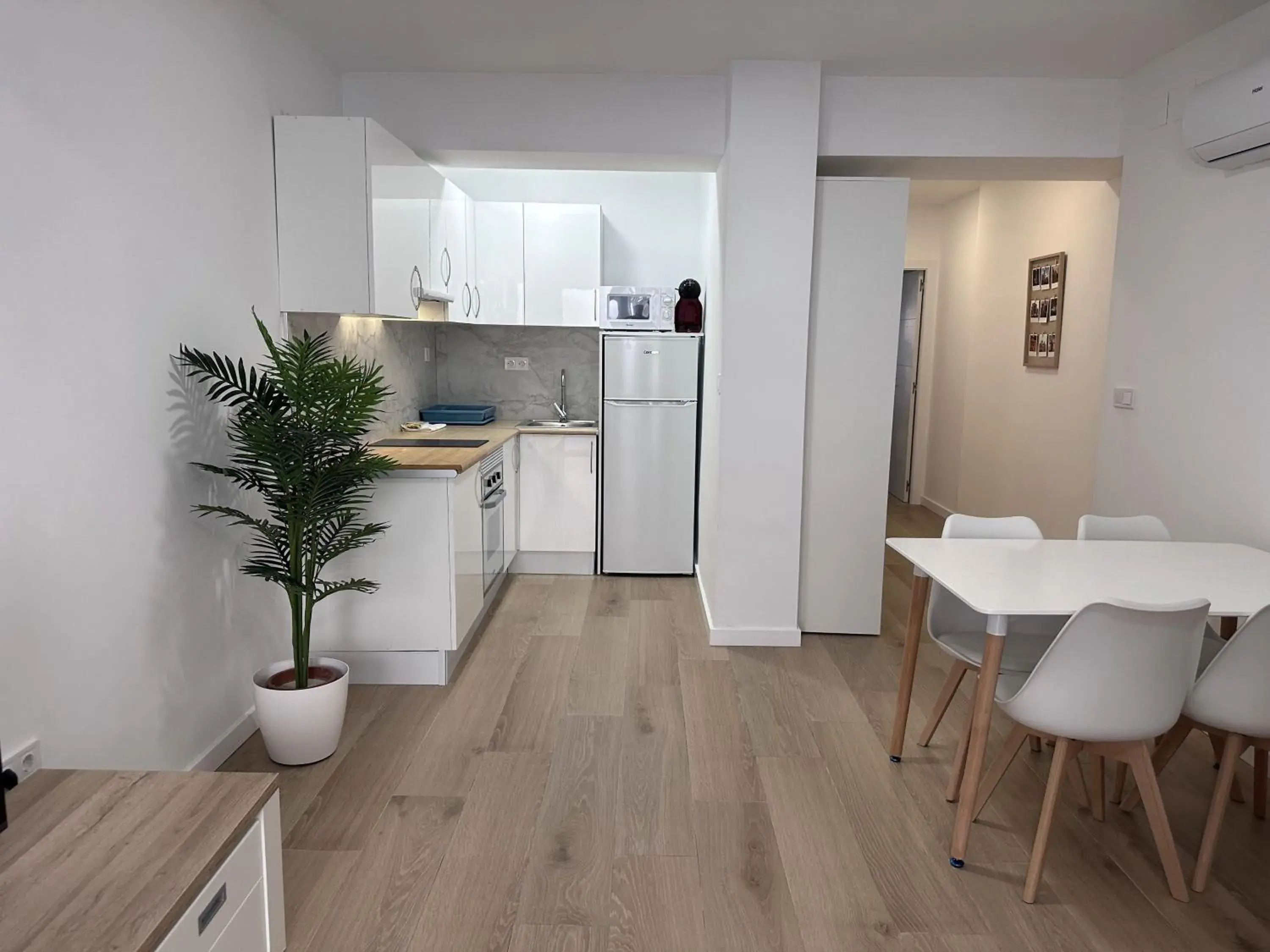 Valencia Rooms & Apartments A y B Valencia Rooms & Apartments A y B