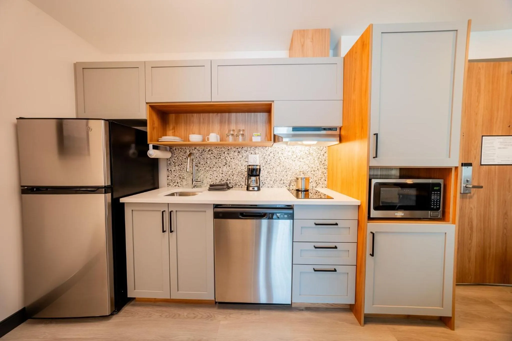 Photo of the whole room in Candlewood Suites Trois-Rivières Ouest by IHG