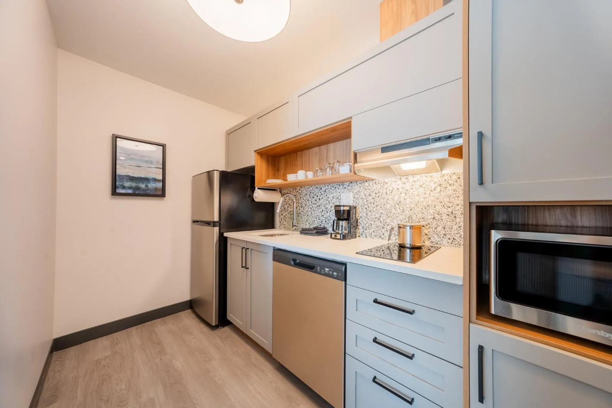 Photo of the whole room in Candlewood Suites Trois-Rivières Ouest by IHG