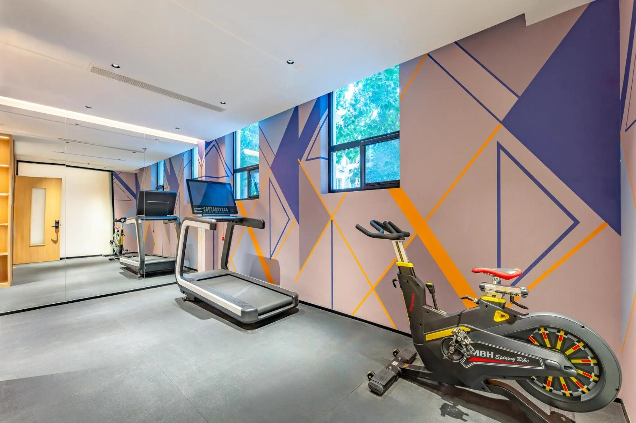 Fitness centre/facilities in Holiday Inn Express Langfang Yanjiao by IHG