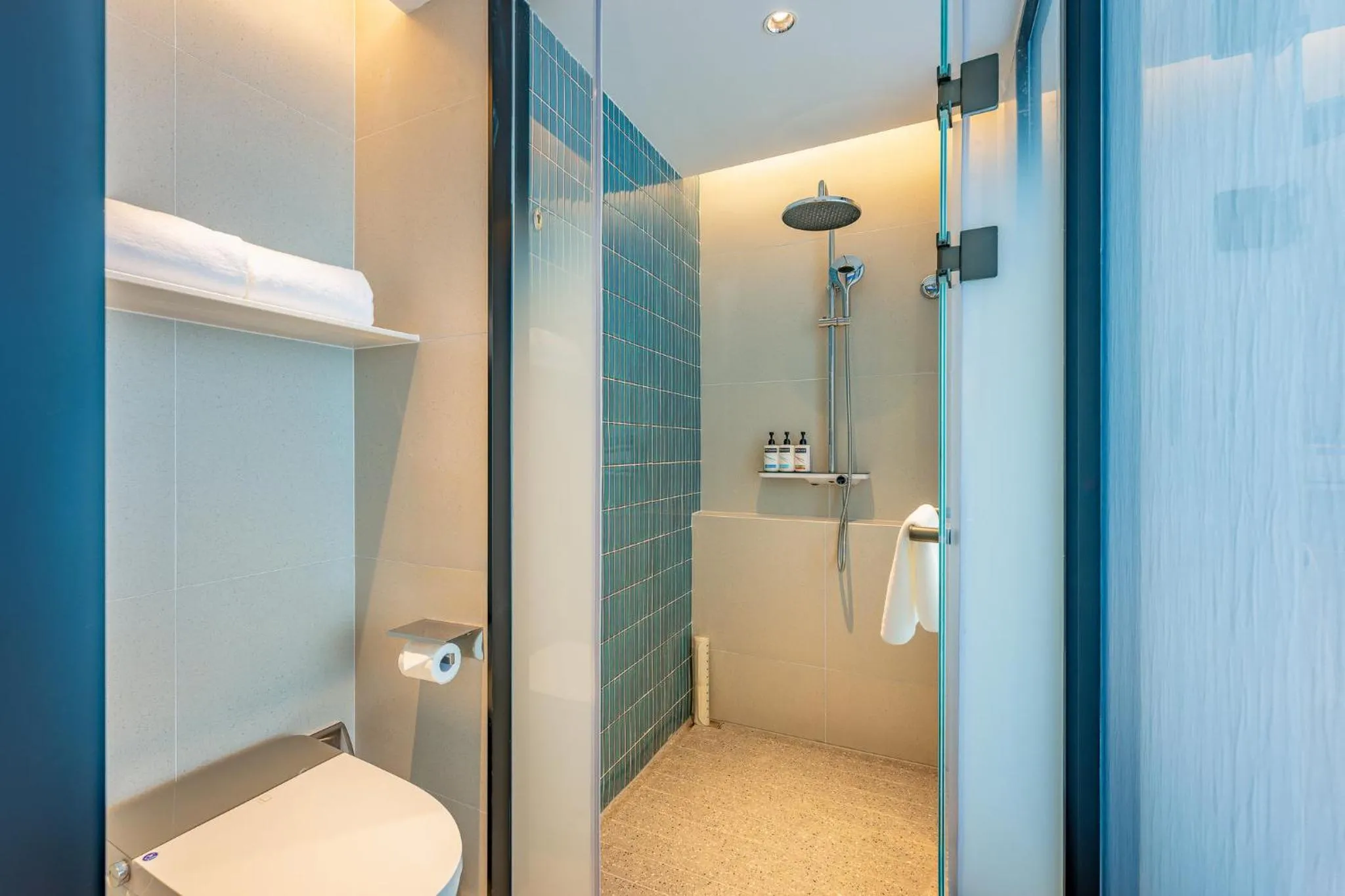 Bathroom in Holiday Inn Express Langfang Yanjiao by IHG