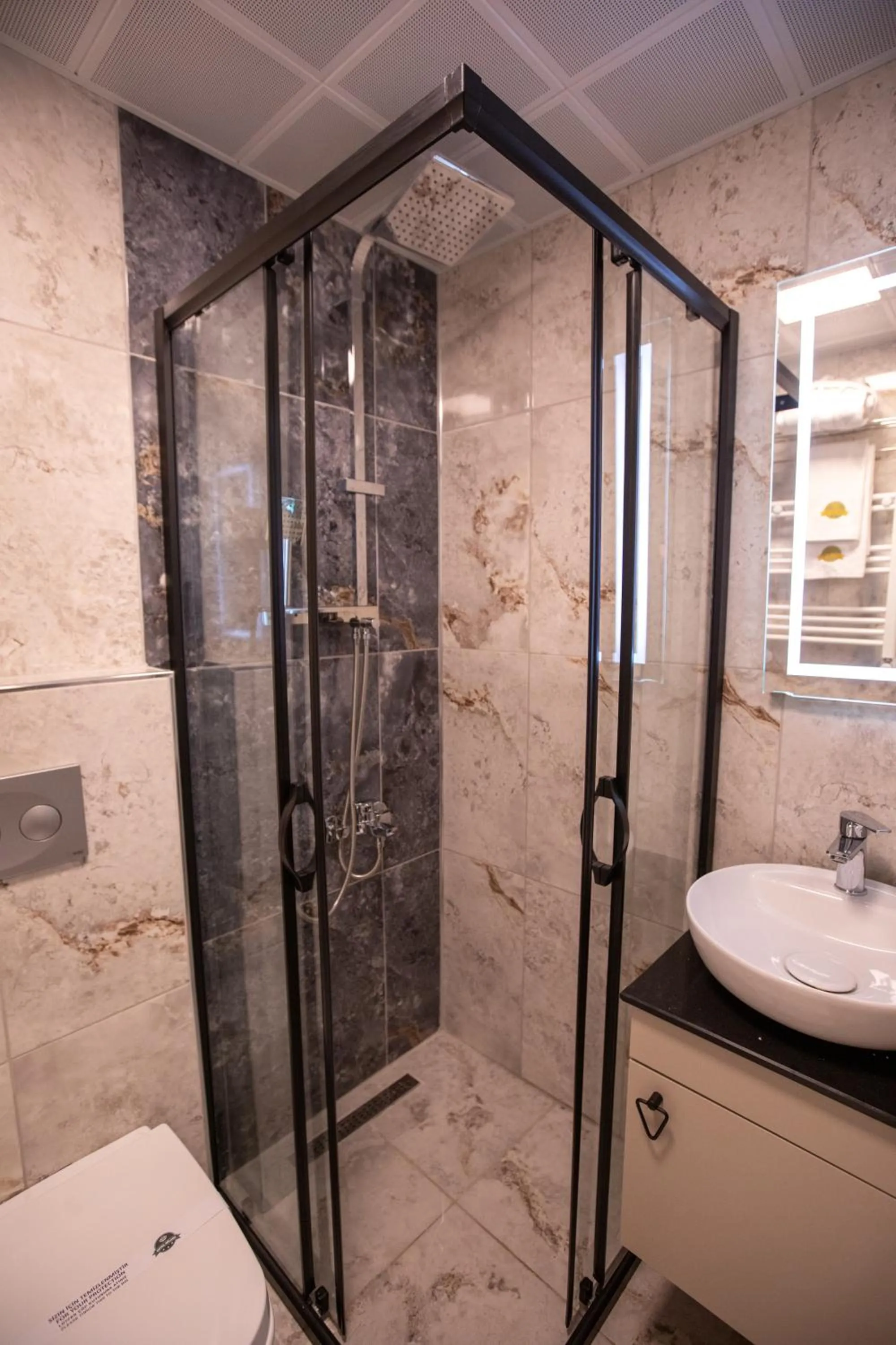 Shower in Hotel Milano