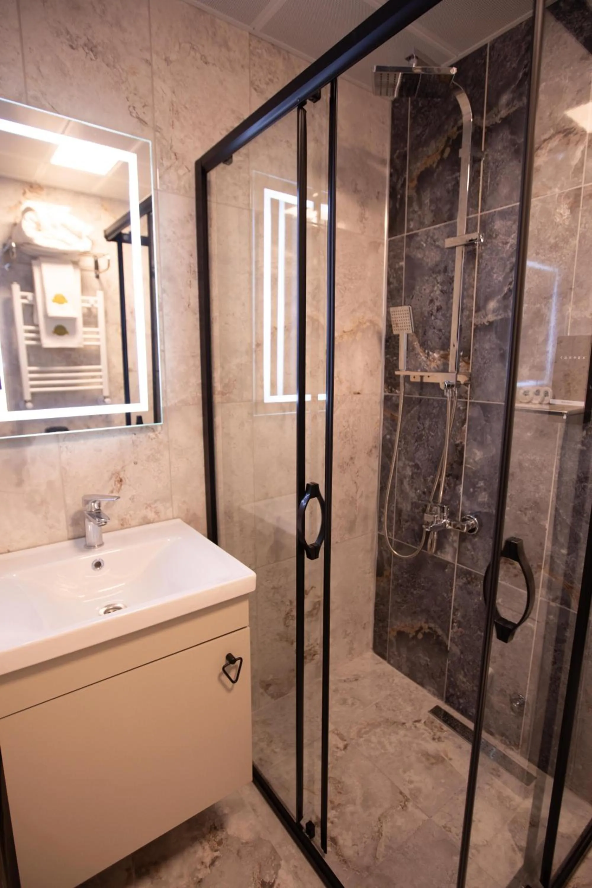 Shower in Hotel Milano