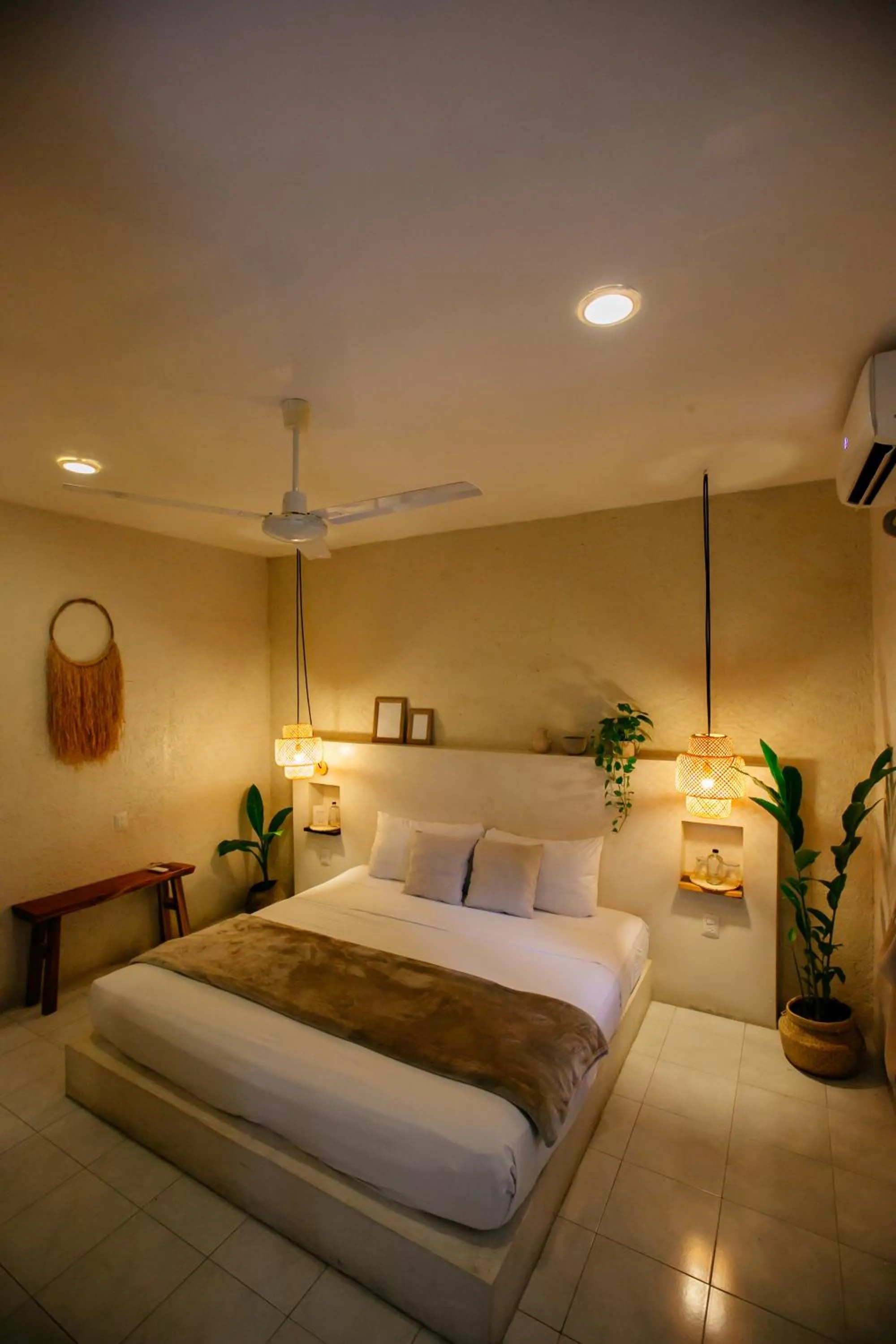 Bedroom, Bed in Hotel Noah Tulum