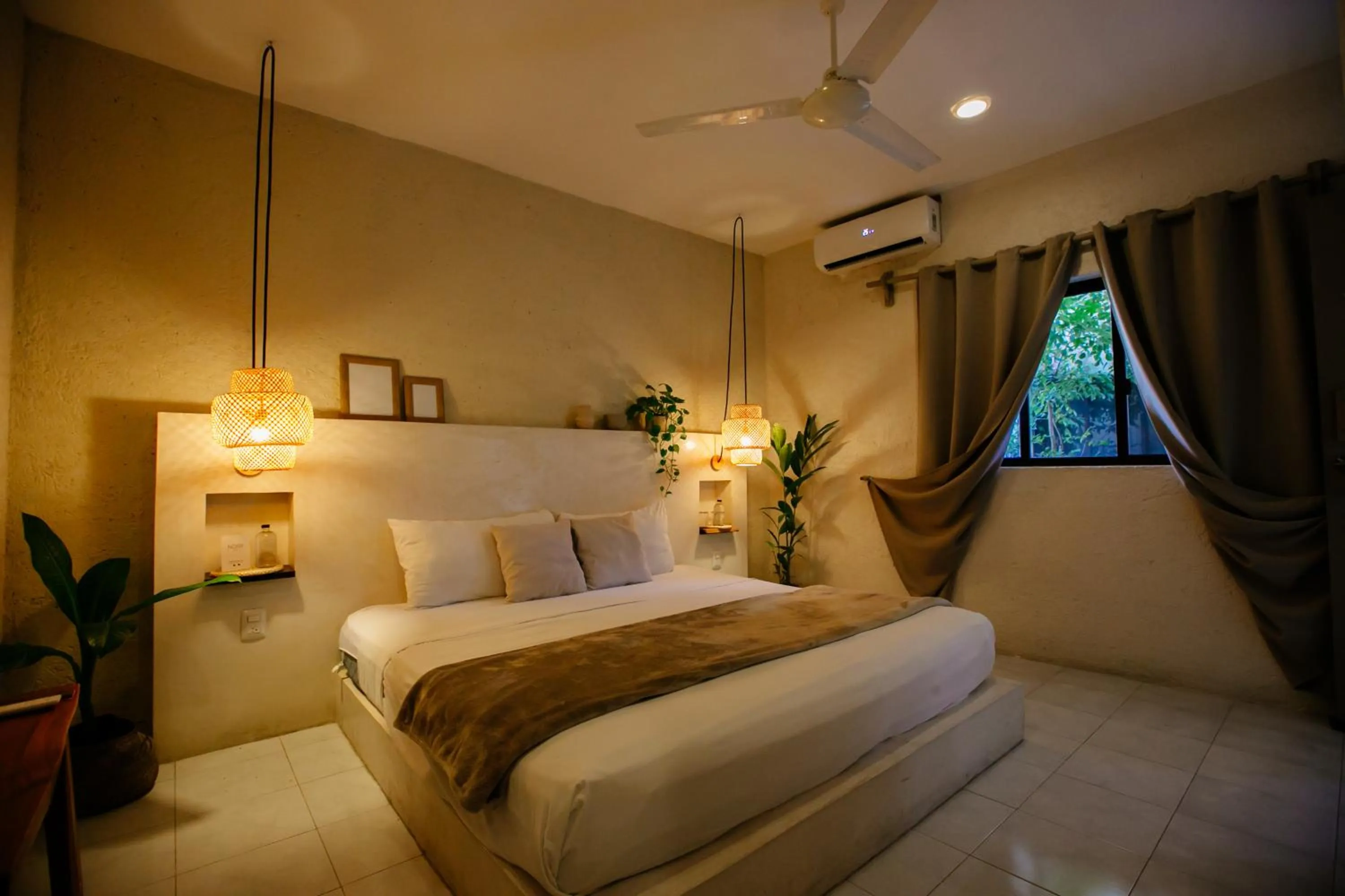 Bedroom, Bed in Hotel Noah Tulum