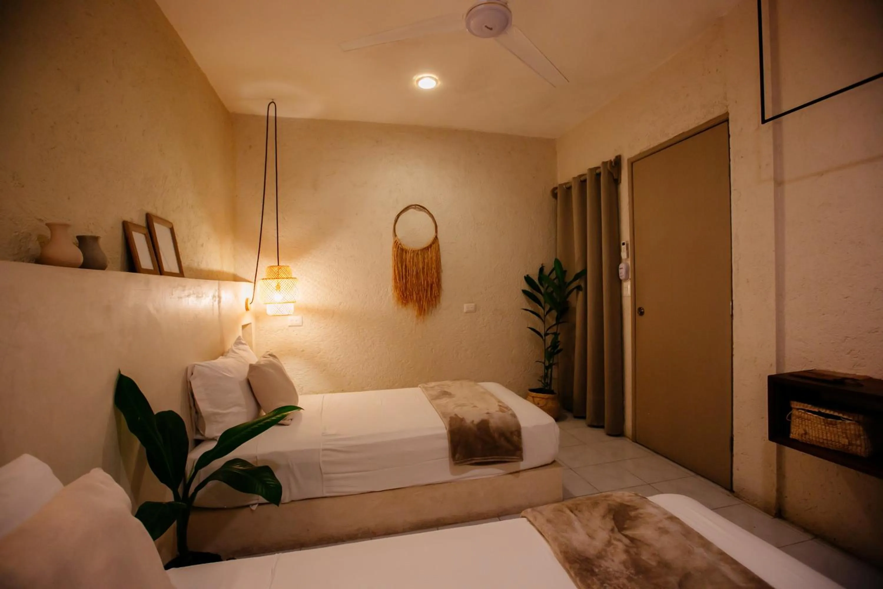 Bedroom, Bed in Hotel Noah Tulum