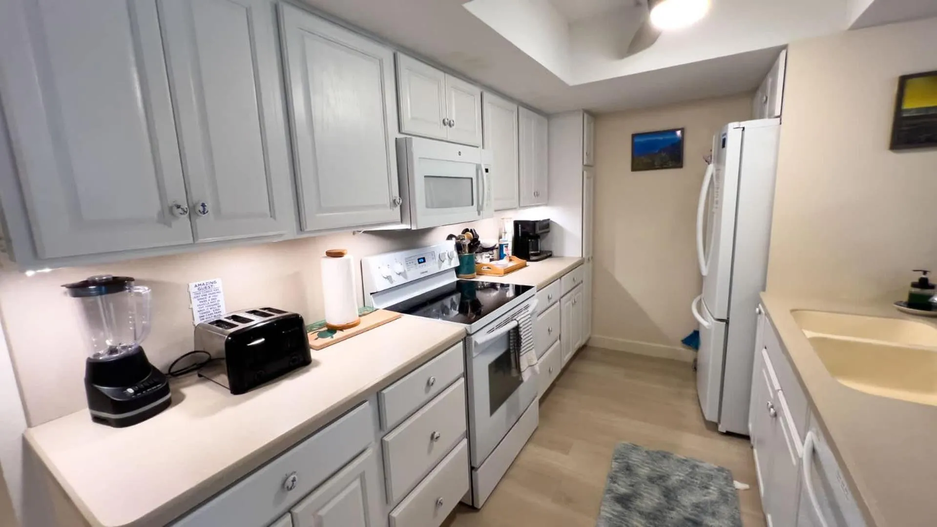 Kitchen or kitchenette in Villa del Sol - #205