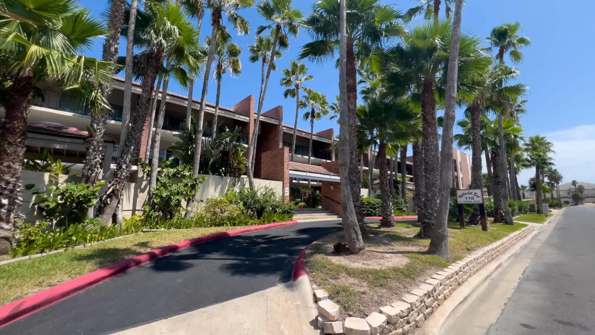 Property building in Villa del Sol - #205