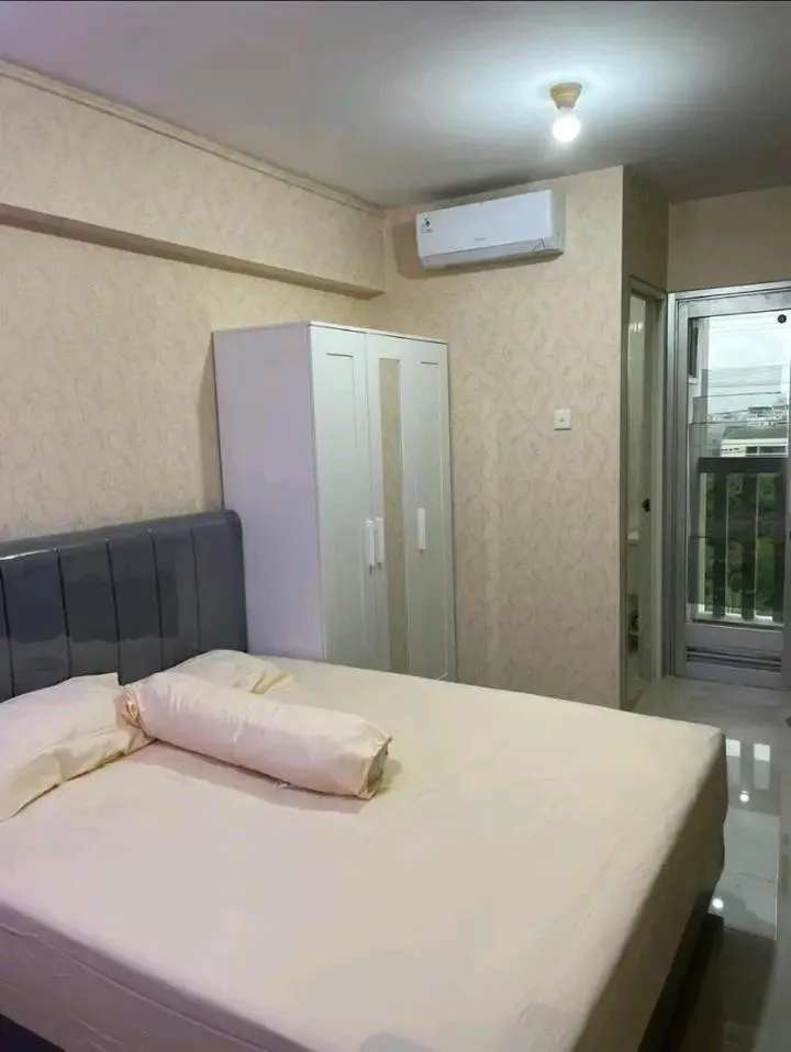 Bed in Apartemen Bassura