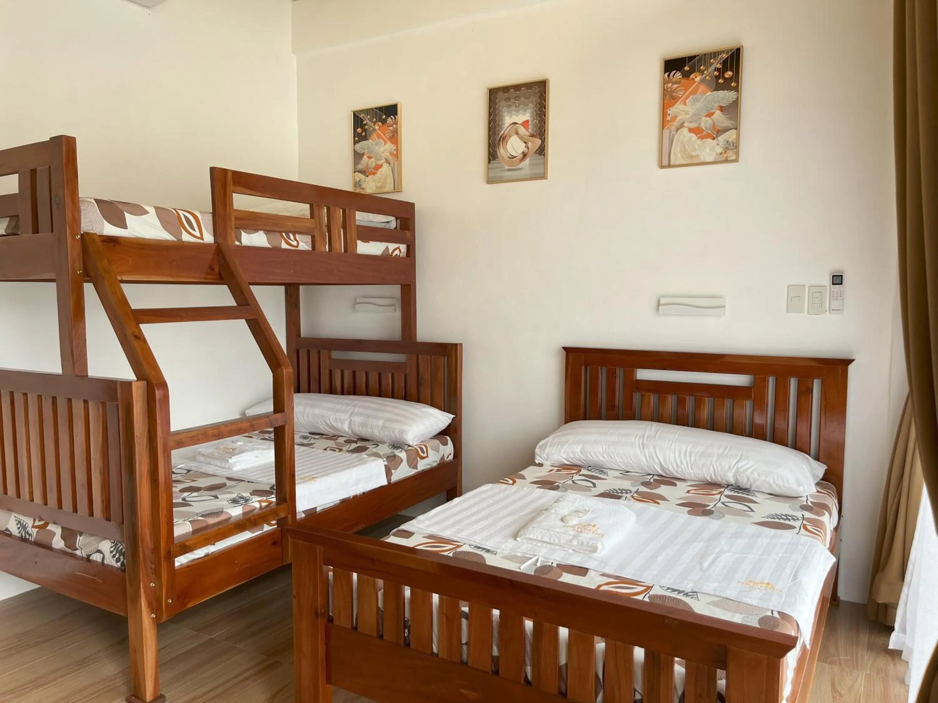 Bed in Villa Mercedes Private Resort