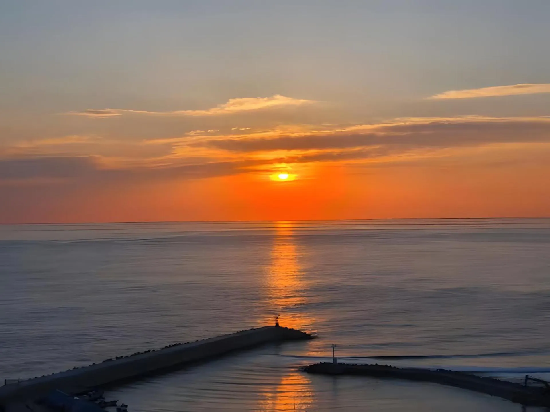 Sea view in SurfResort INN-The City YangYang