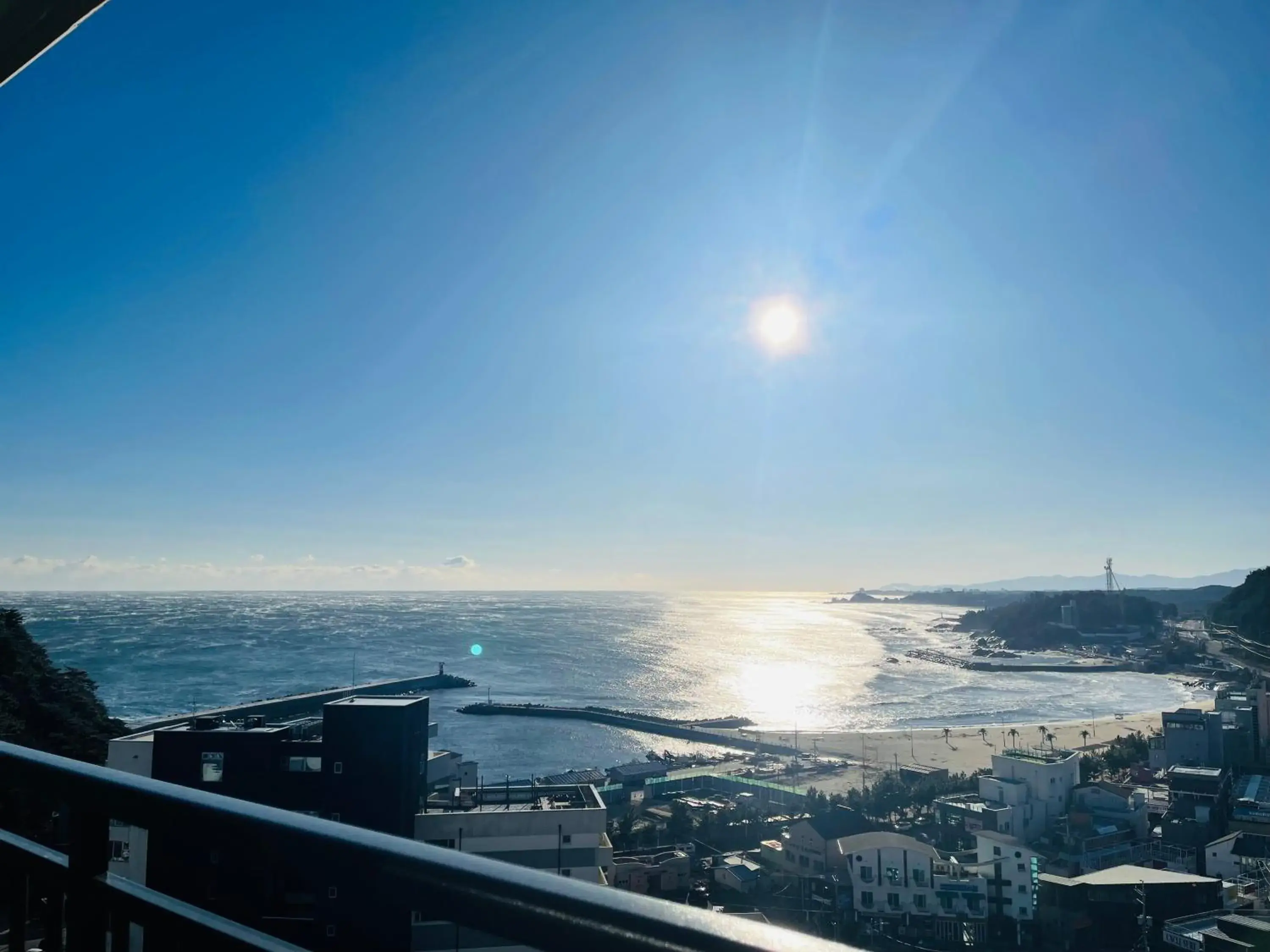 Double Room with Sea View in SurfResort INN-The City YangYang Double Room with Sea View in SurfResort INN-The City YangYang