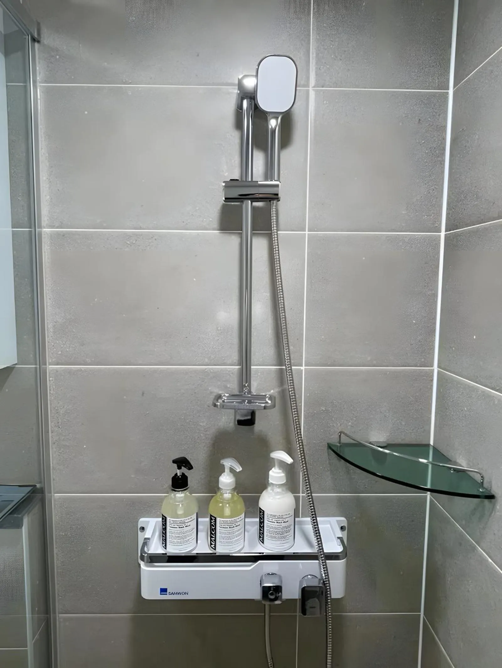 Bathroom in SurfResort INN-The City YangYang