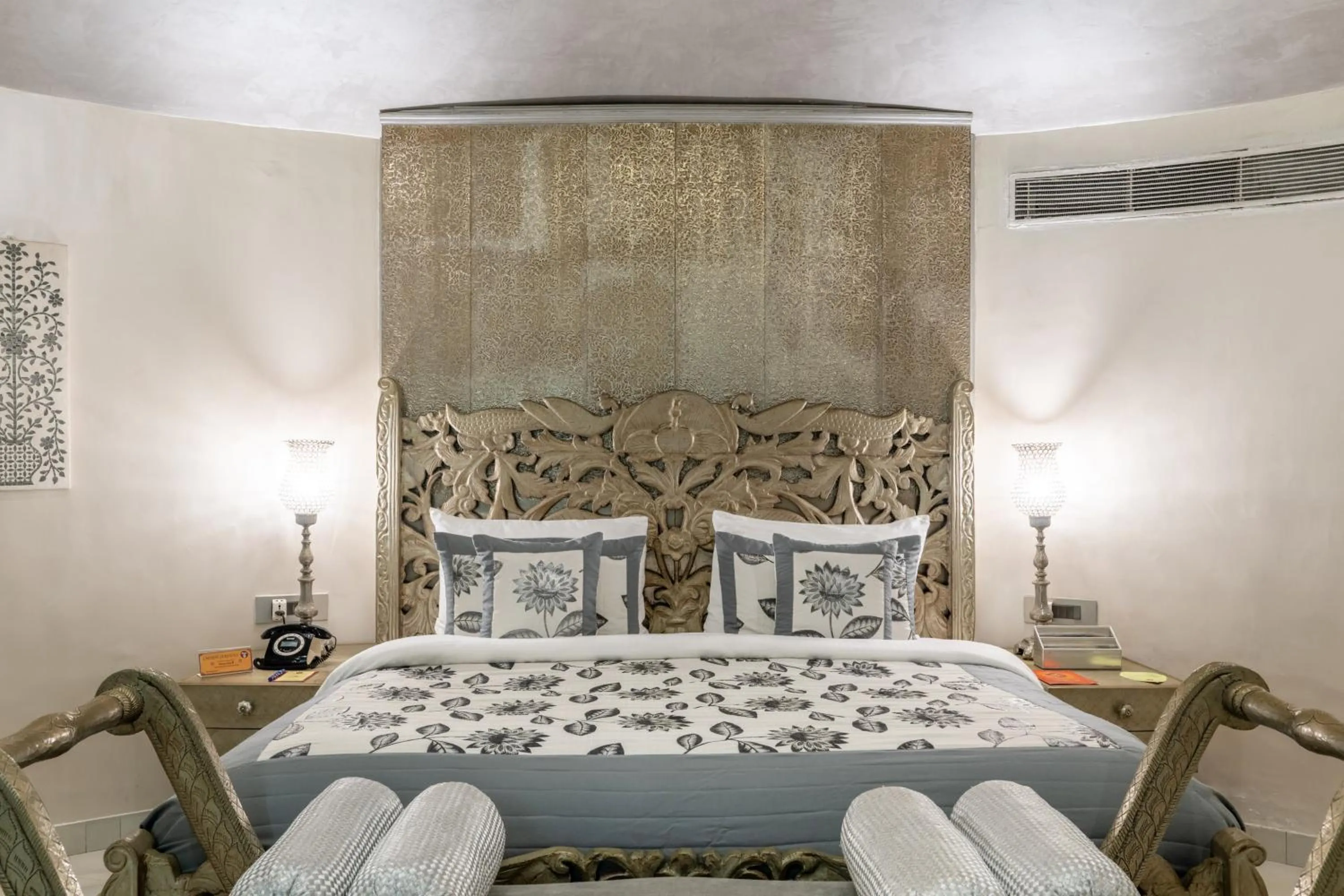 Bed in Chokhi Dhani The Ethnic 5-Star Deluxe Resort