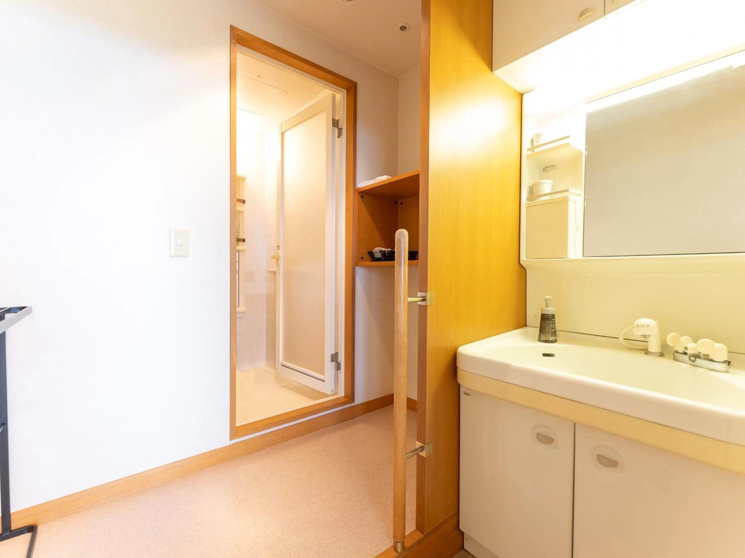 Shower in LiVEMAX Resort Upopoi Shiraoi Onsen