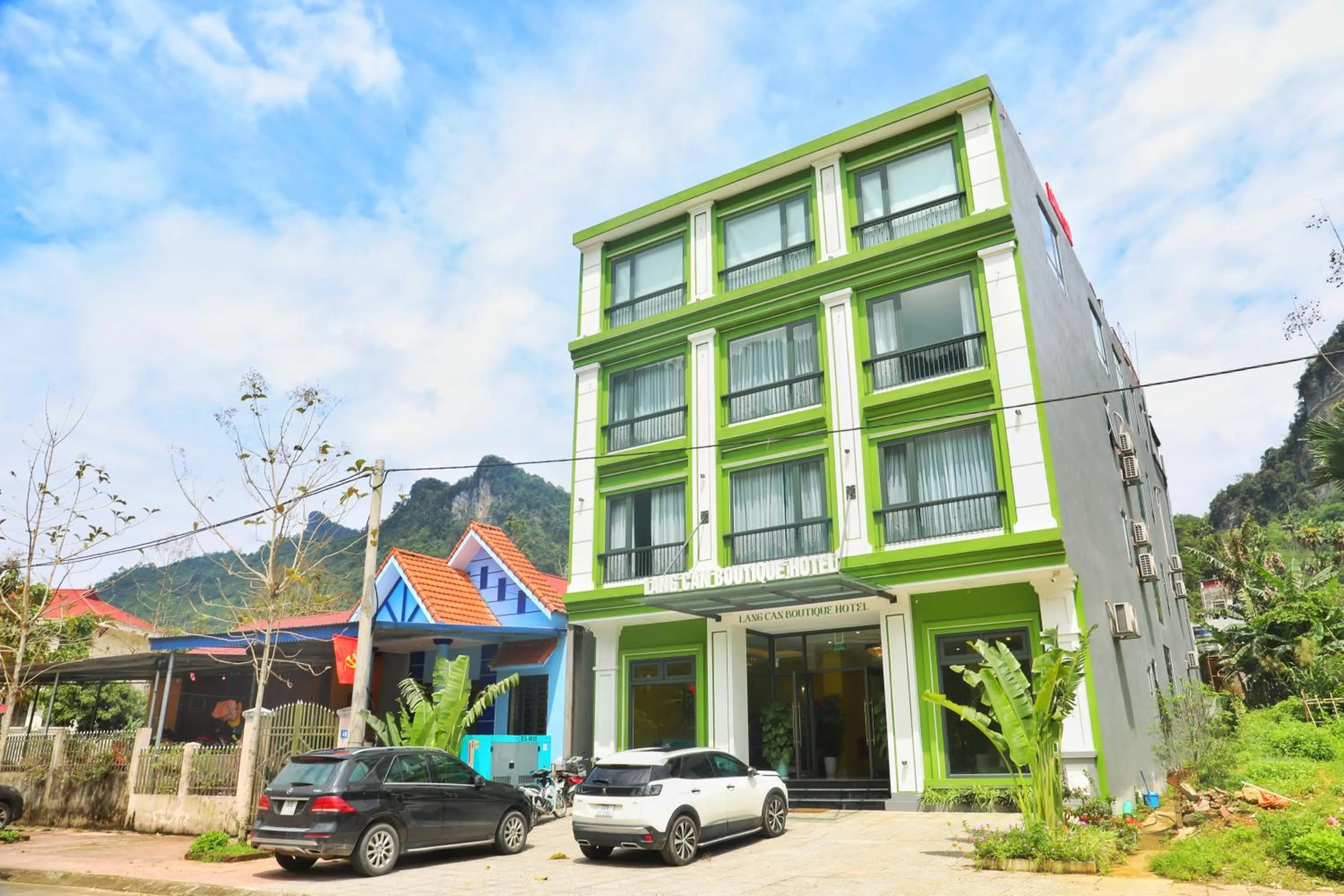 Property building in Lang Can Boutique Hotel
