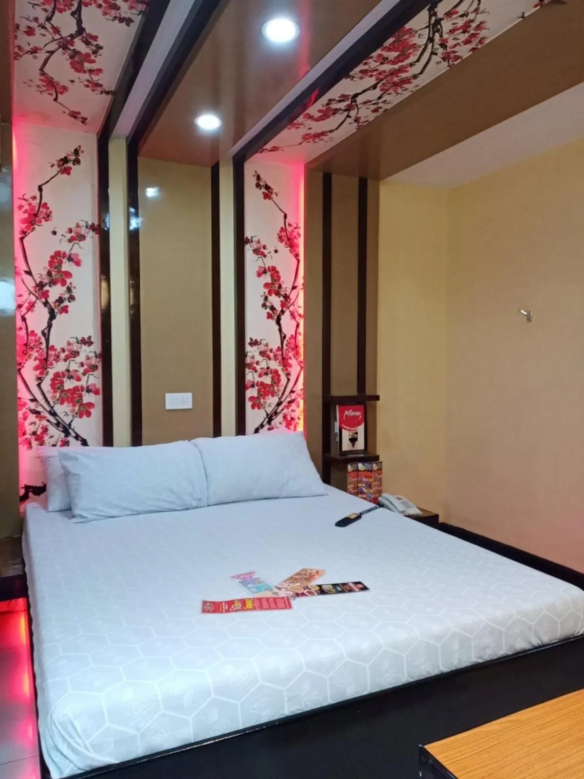 Bed in Hotel Sogo Edsa Caloocan