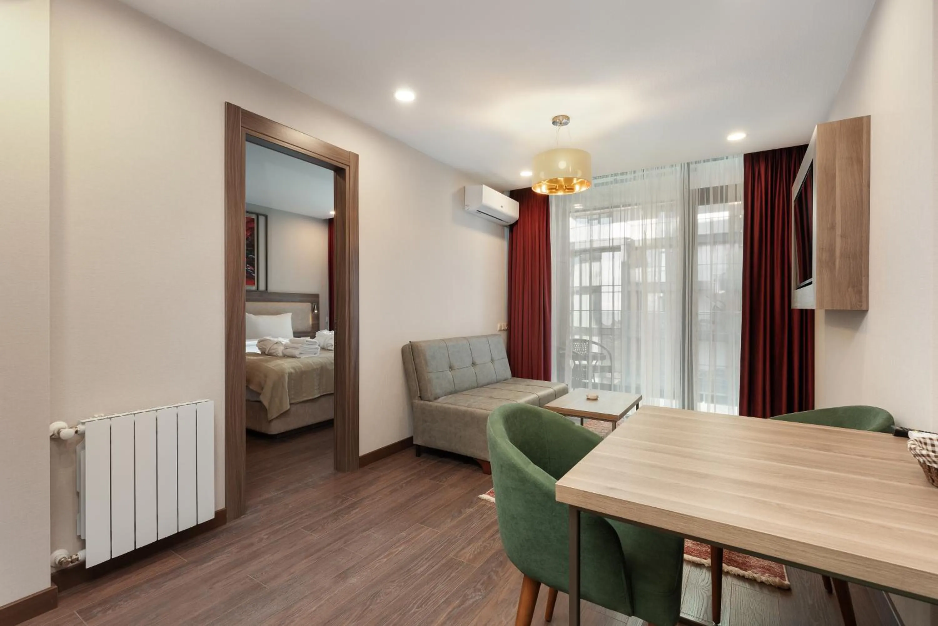 Dining area in Sunshine Residence & Hotel