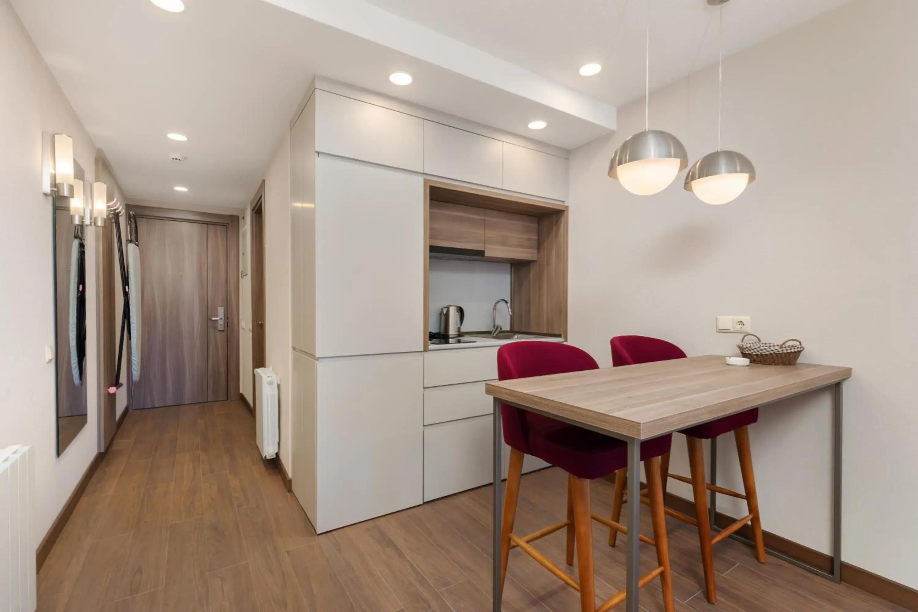 Superior Twin Room - single occupancy in Sunshine Residence & Hotel Superior Twin Room - single occupancy in Sunshine Residence & Hotel